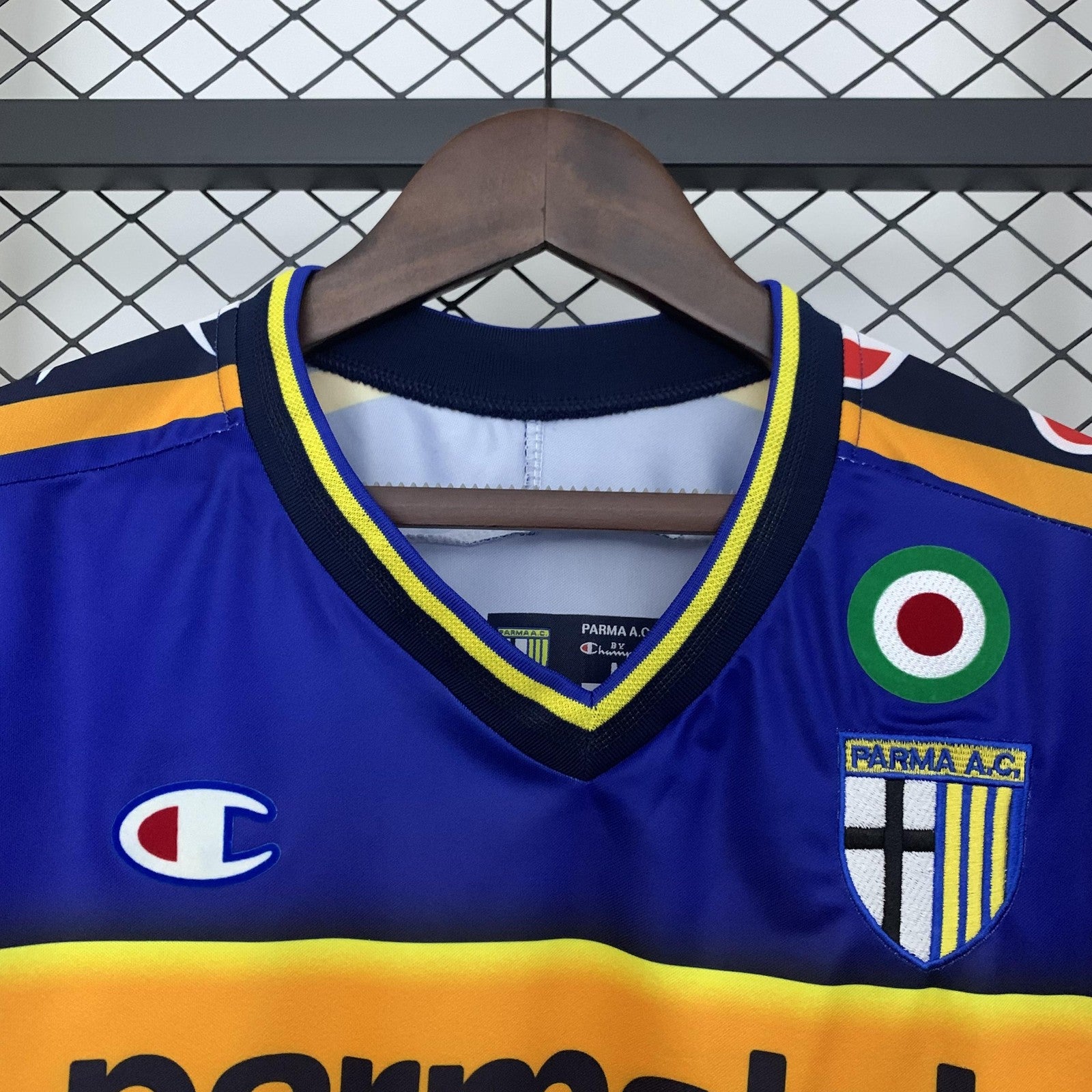 Retro Parma 02 03 Home