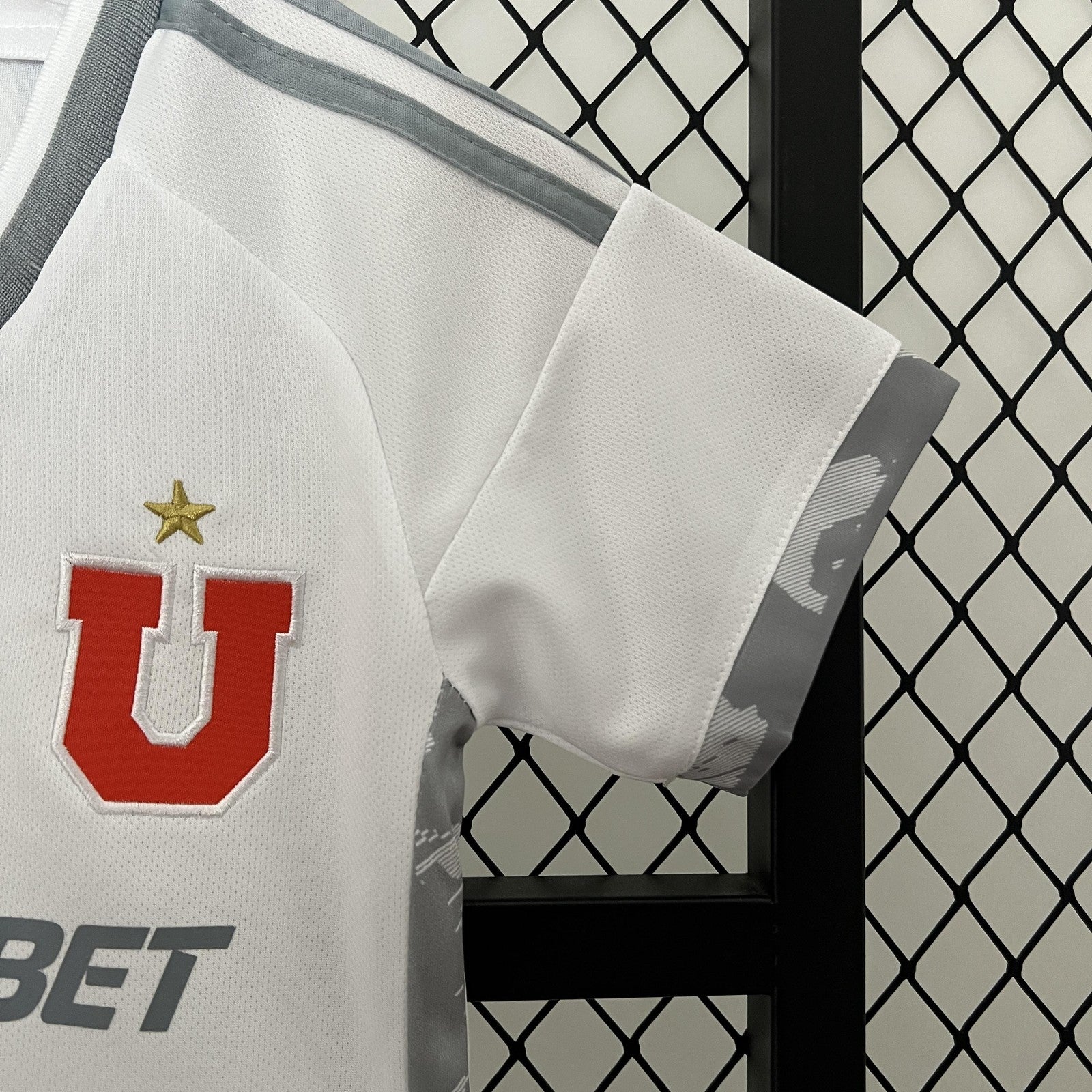 24 25 Kids University of Chile Away