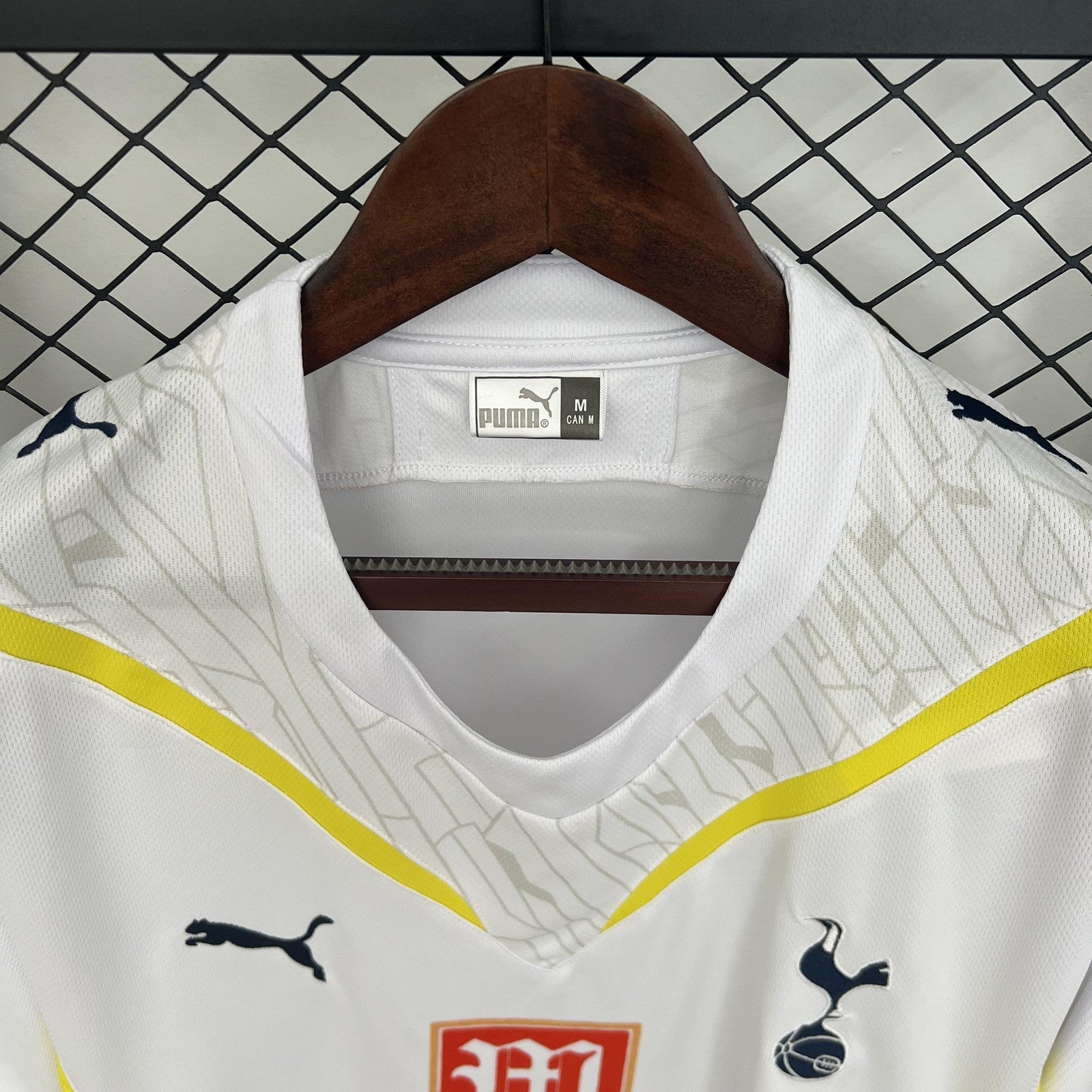 Retro Tottenham 09 10 Home