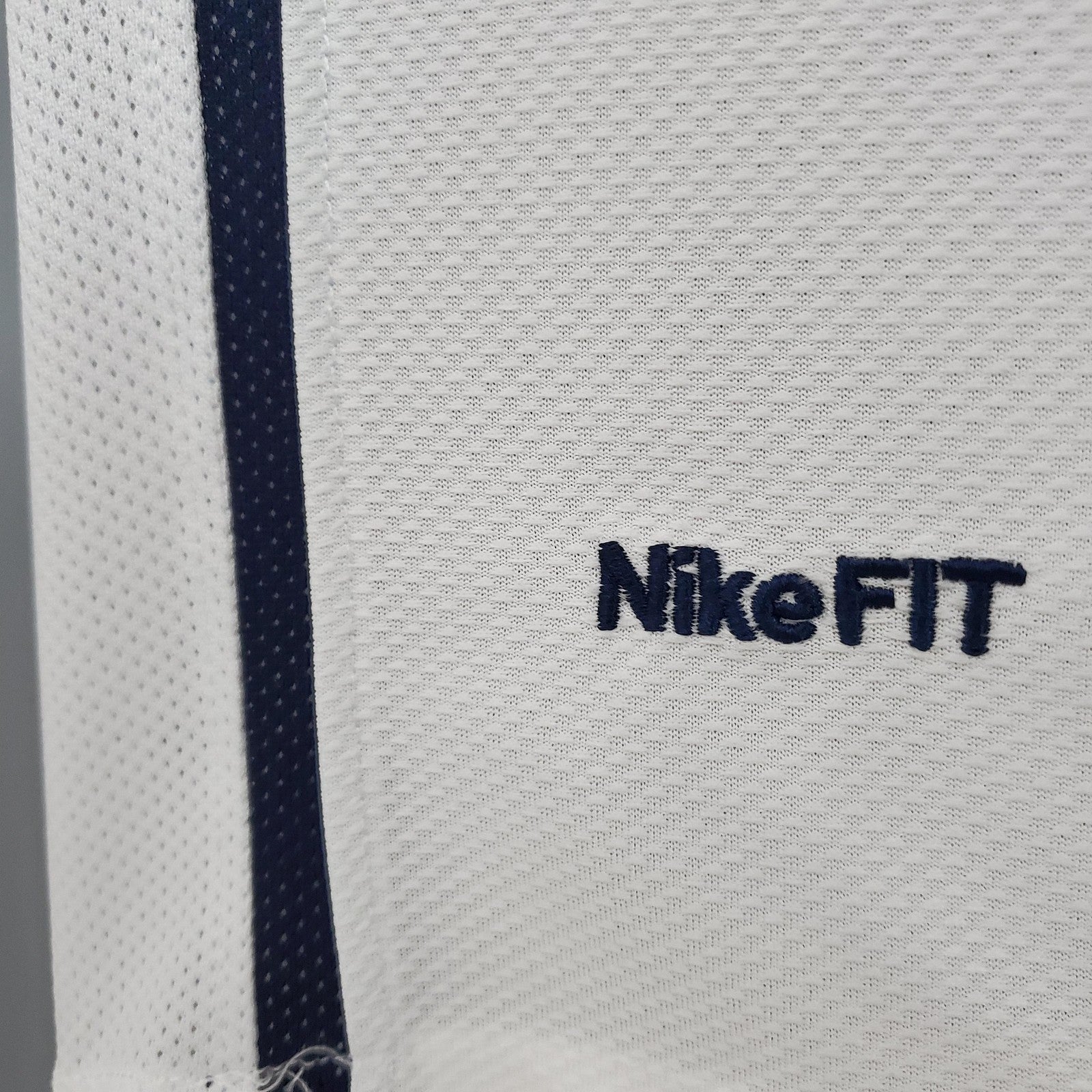 Retro Manchester United Champions League Away White