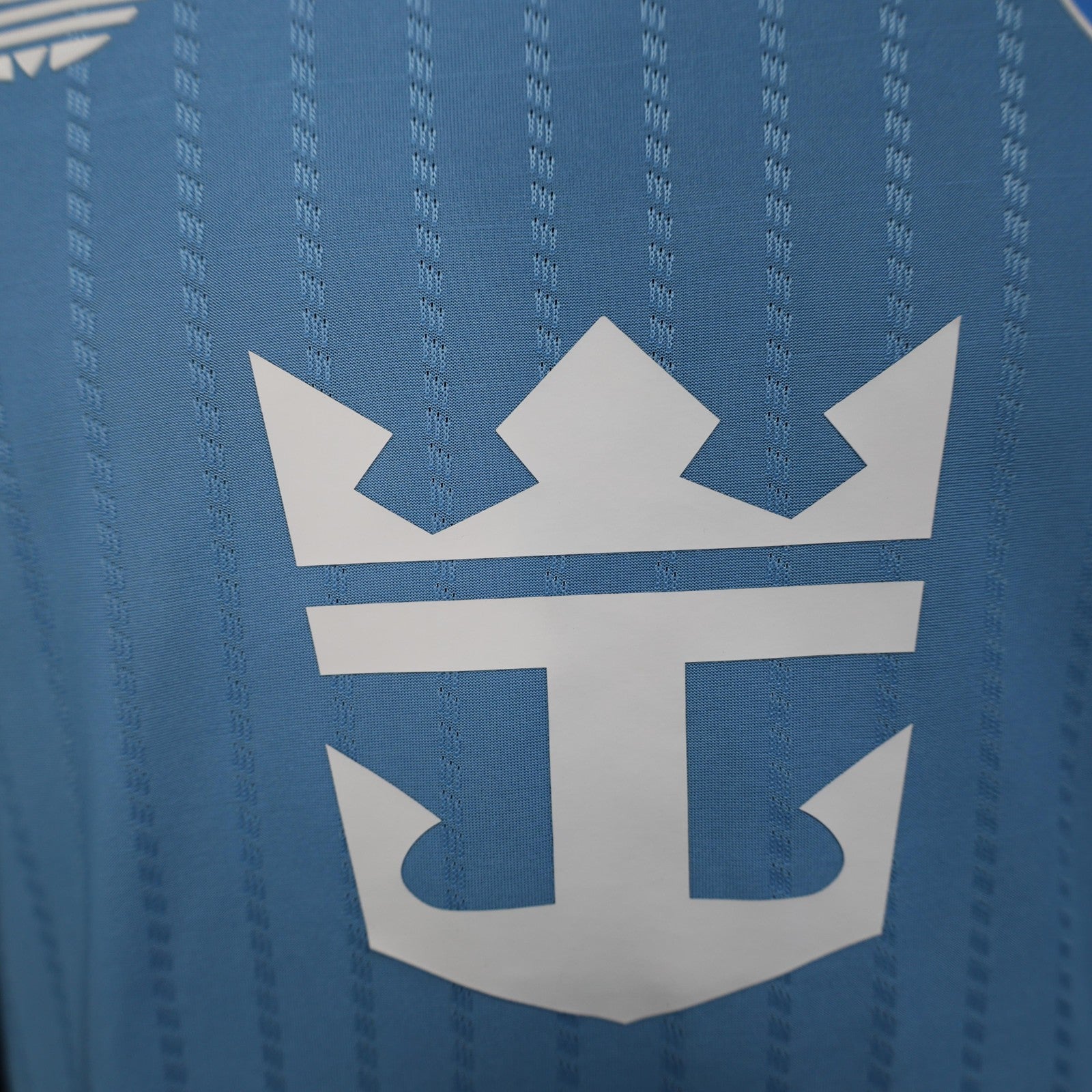 25 26 Players Miami Third Away