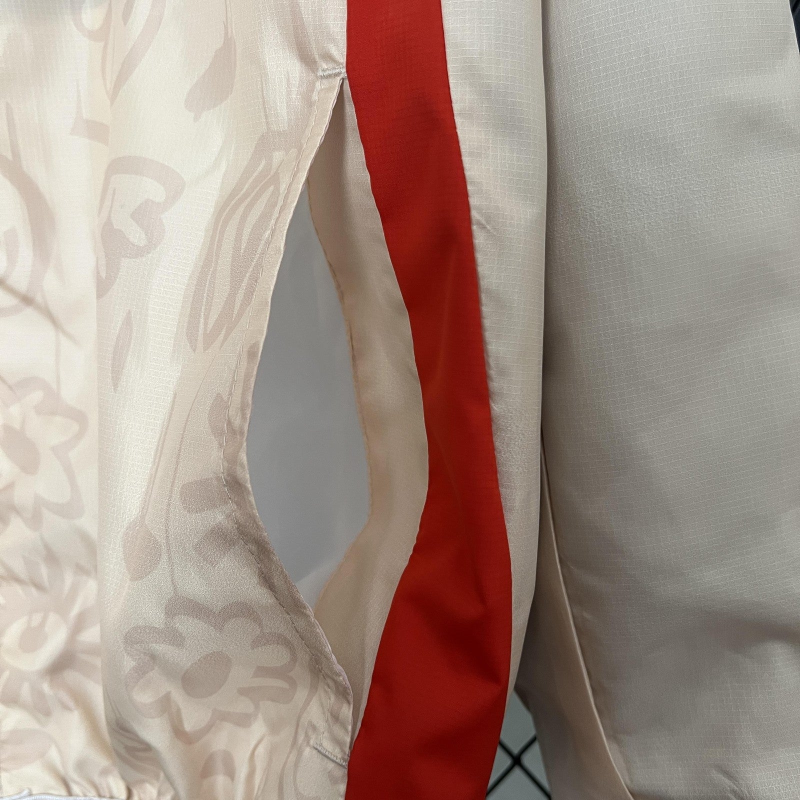 24 25 Real Madrid Trench Coat Reversible 3