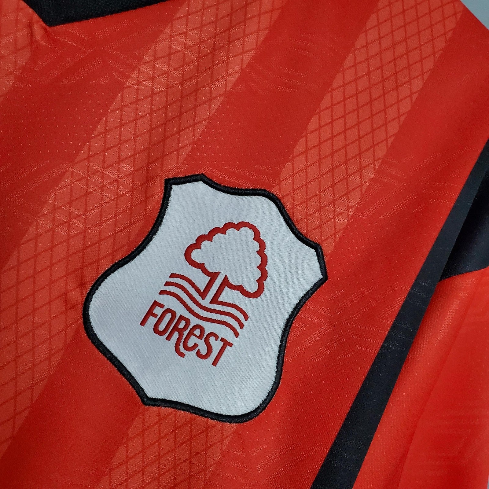 Retro Nottingham Forest Red