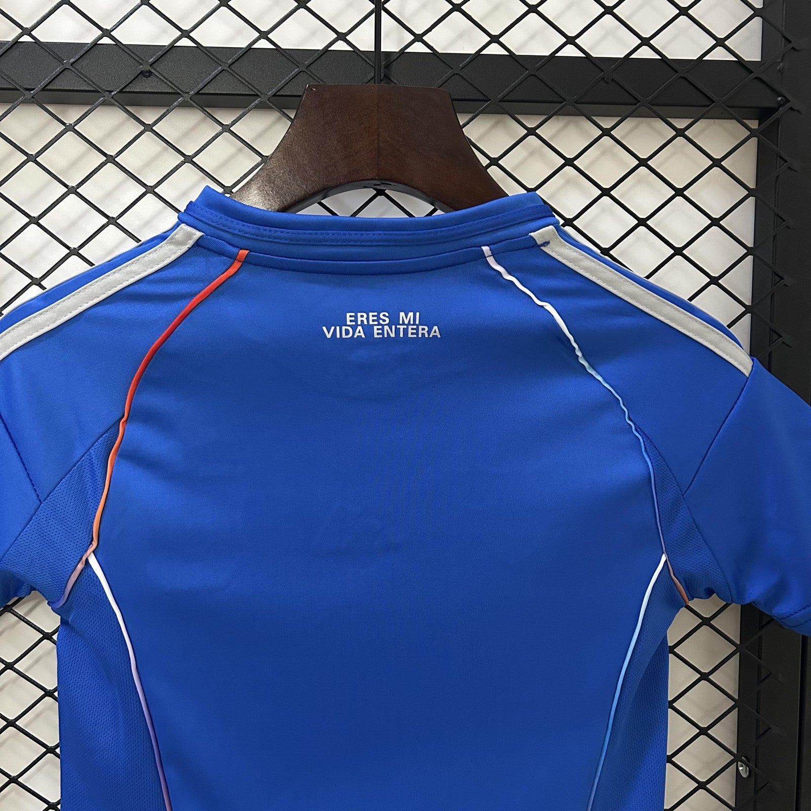 25 26 Kids University of Chile Home