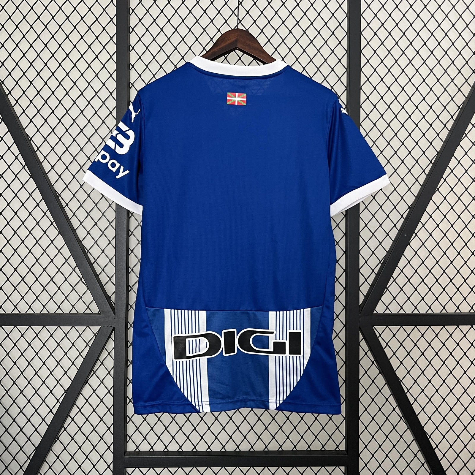 24 25 Alaves Home