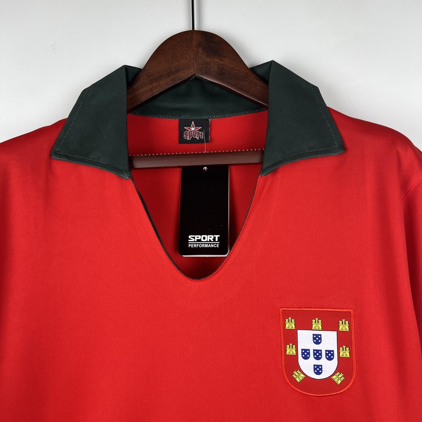 Retro Portugal 1972 Home