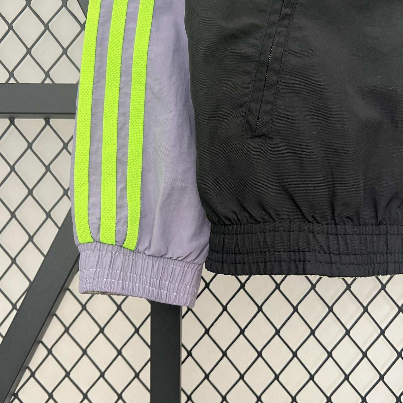 24 25 Bayern Munich Trench Coat Reversible