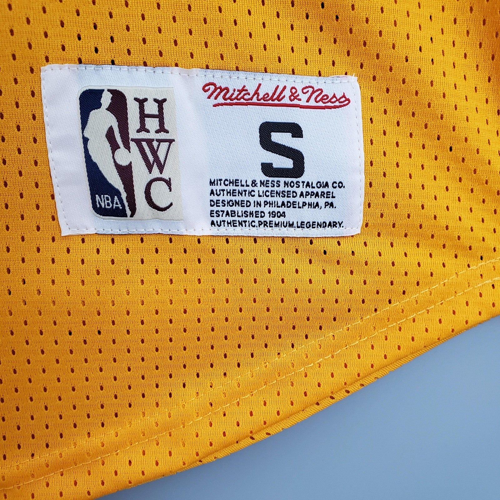 Mitchellness Lakers Yellow No 8 Bryant Retro Mesh Short Sleeve