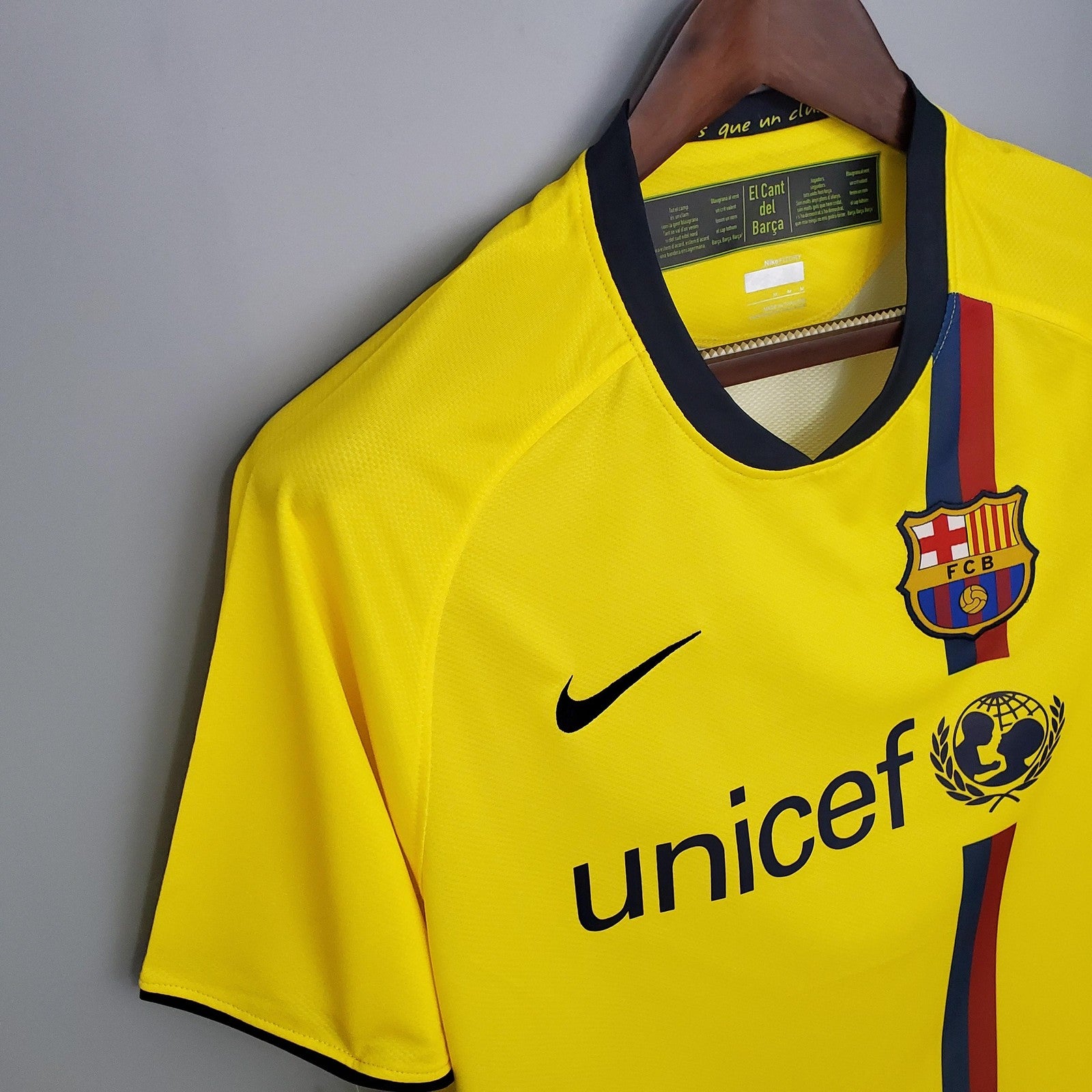 Retro Barcelona 08 09 Away