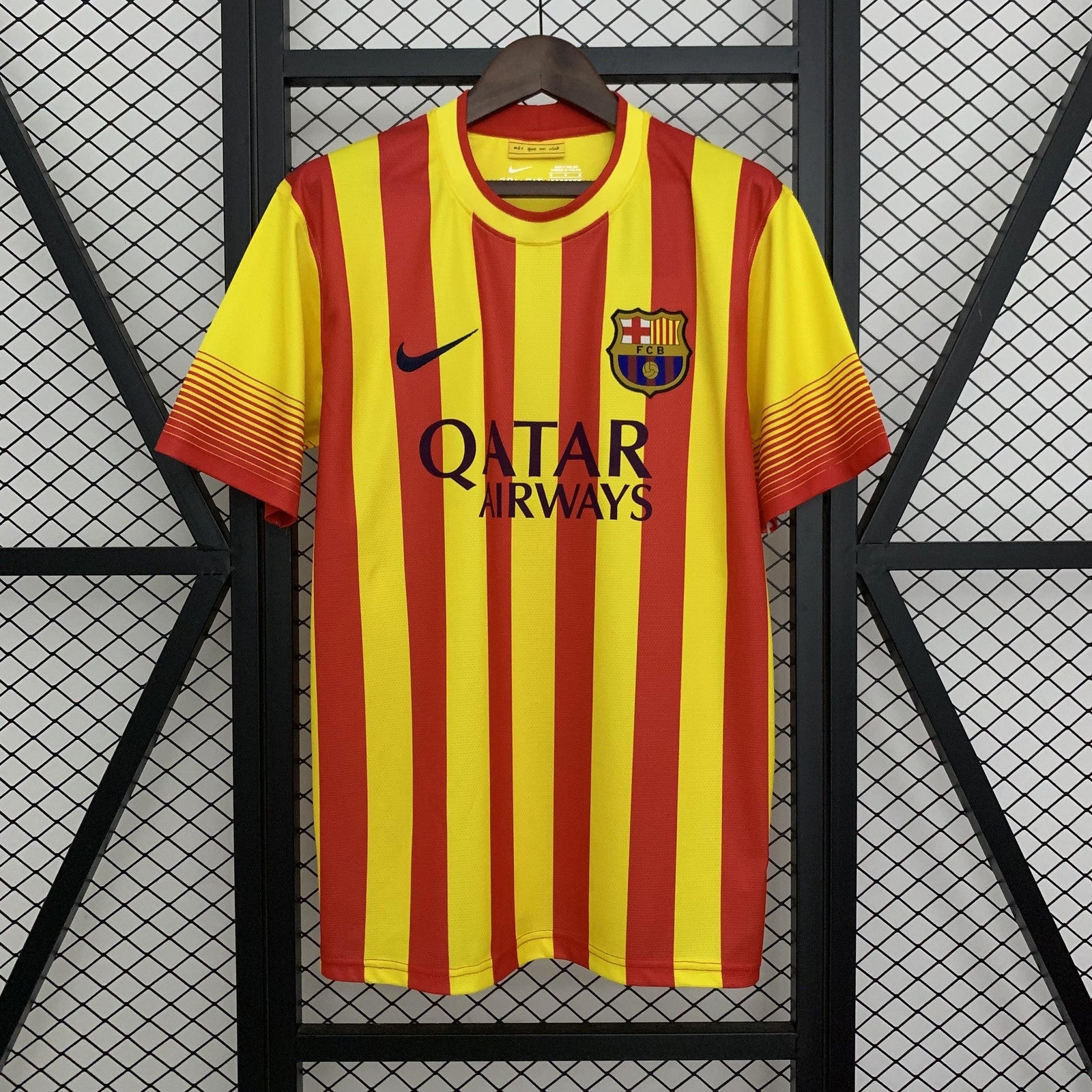 Retro Barcelona 13 14 Away