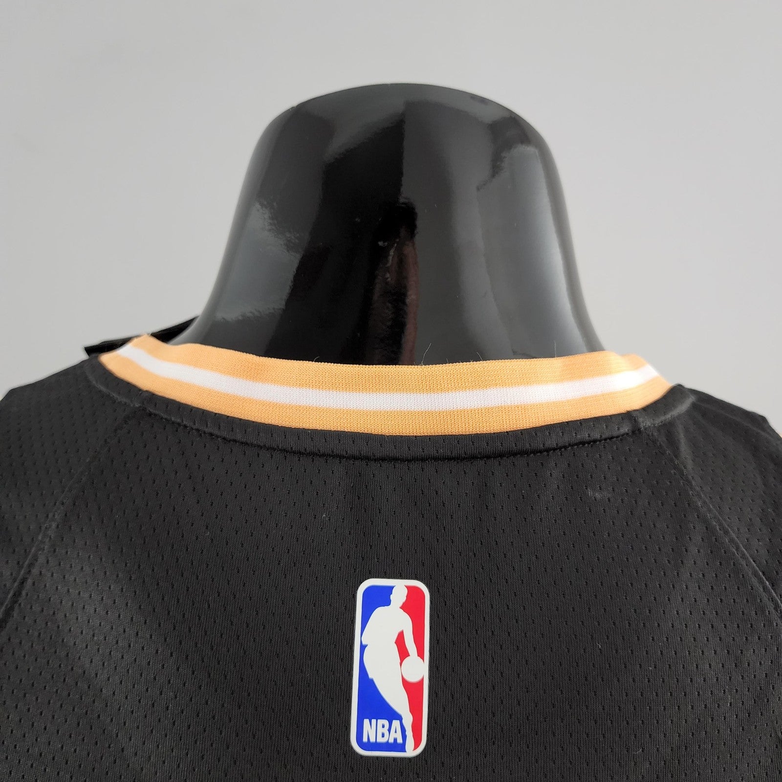 Atlanta Hawks Young #11 Limited Black Nba Jersey