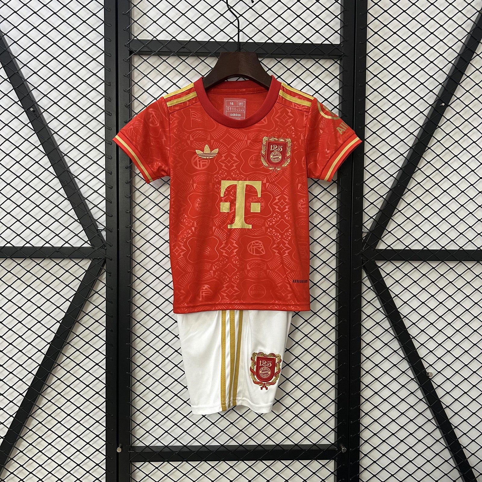 25 26 Kids Bayern Munich 125th Anniversary Jersey