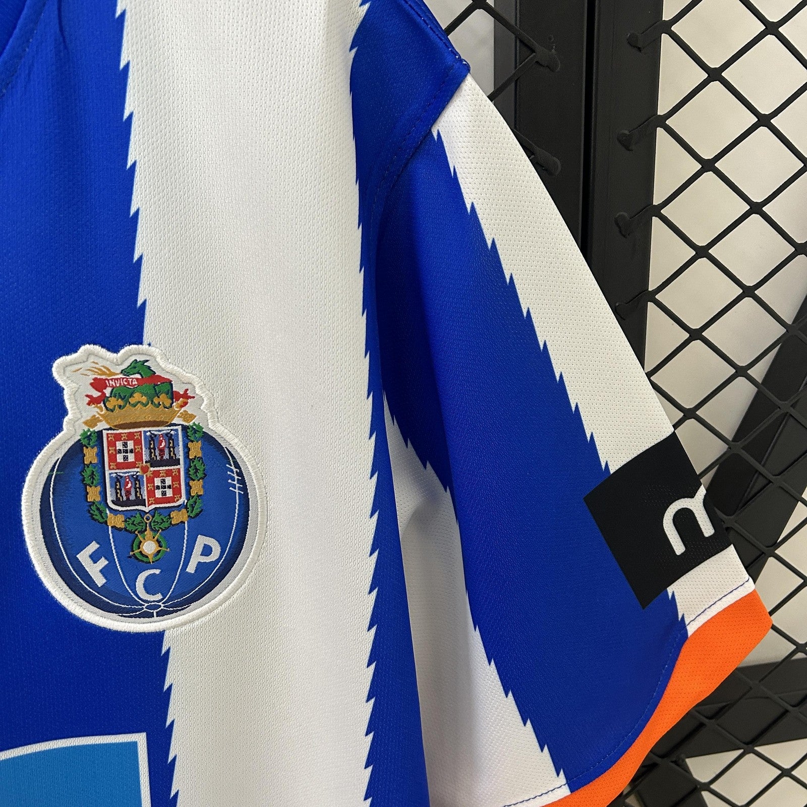 Retro Porto 10 11 Home