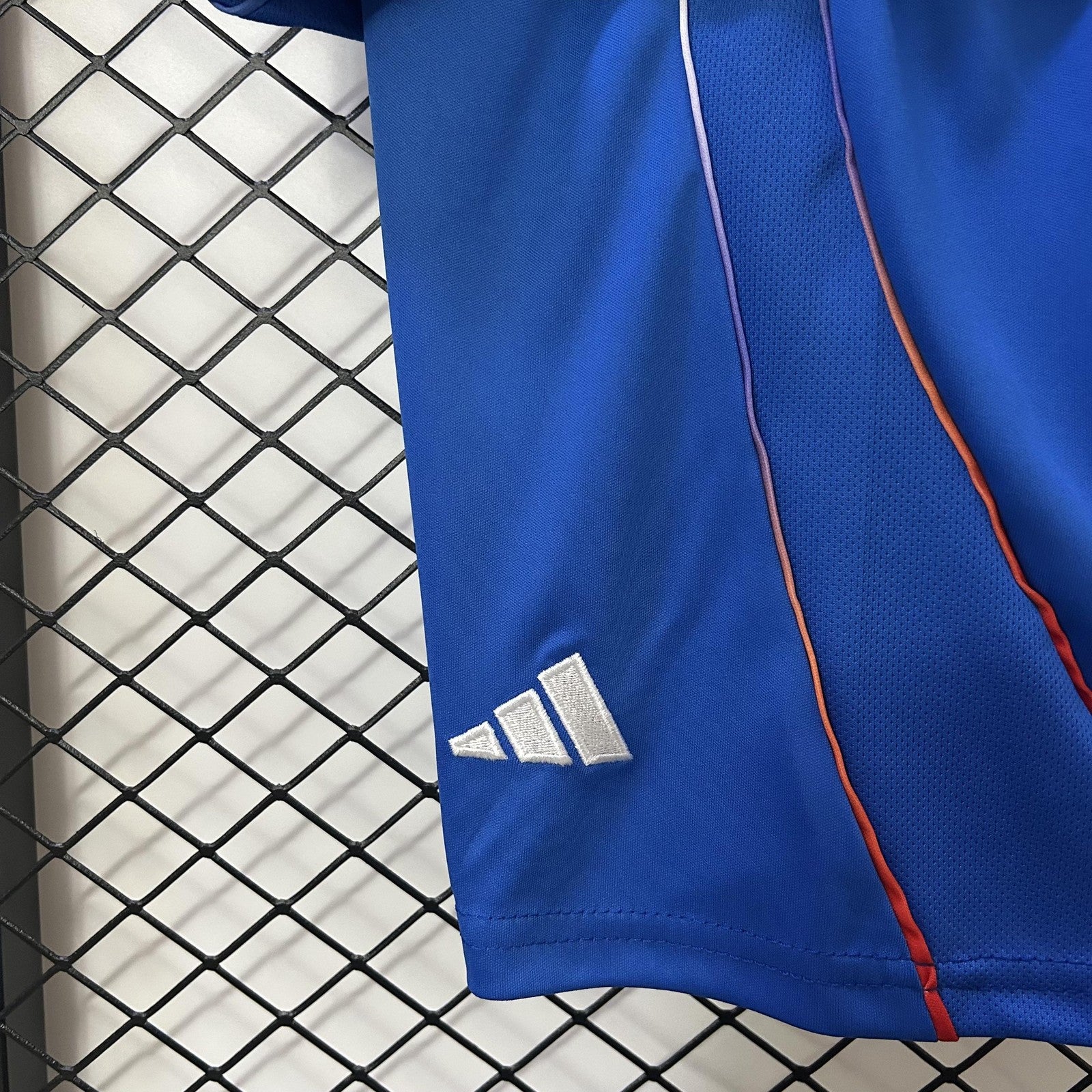 25 26 Kids University of Chile Home