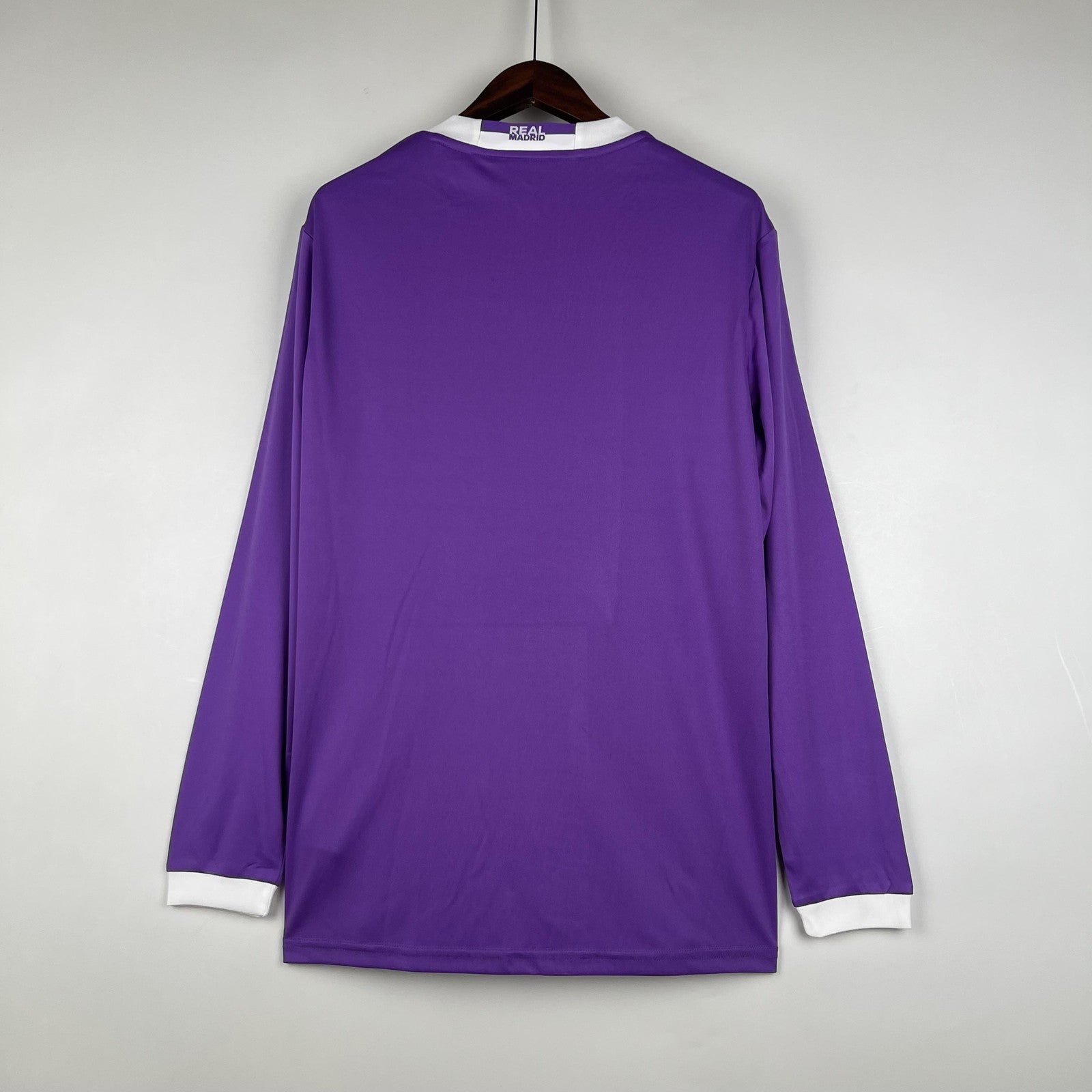 Retro Long Sleeve Real Madrid 16 17 Away