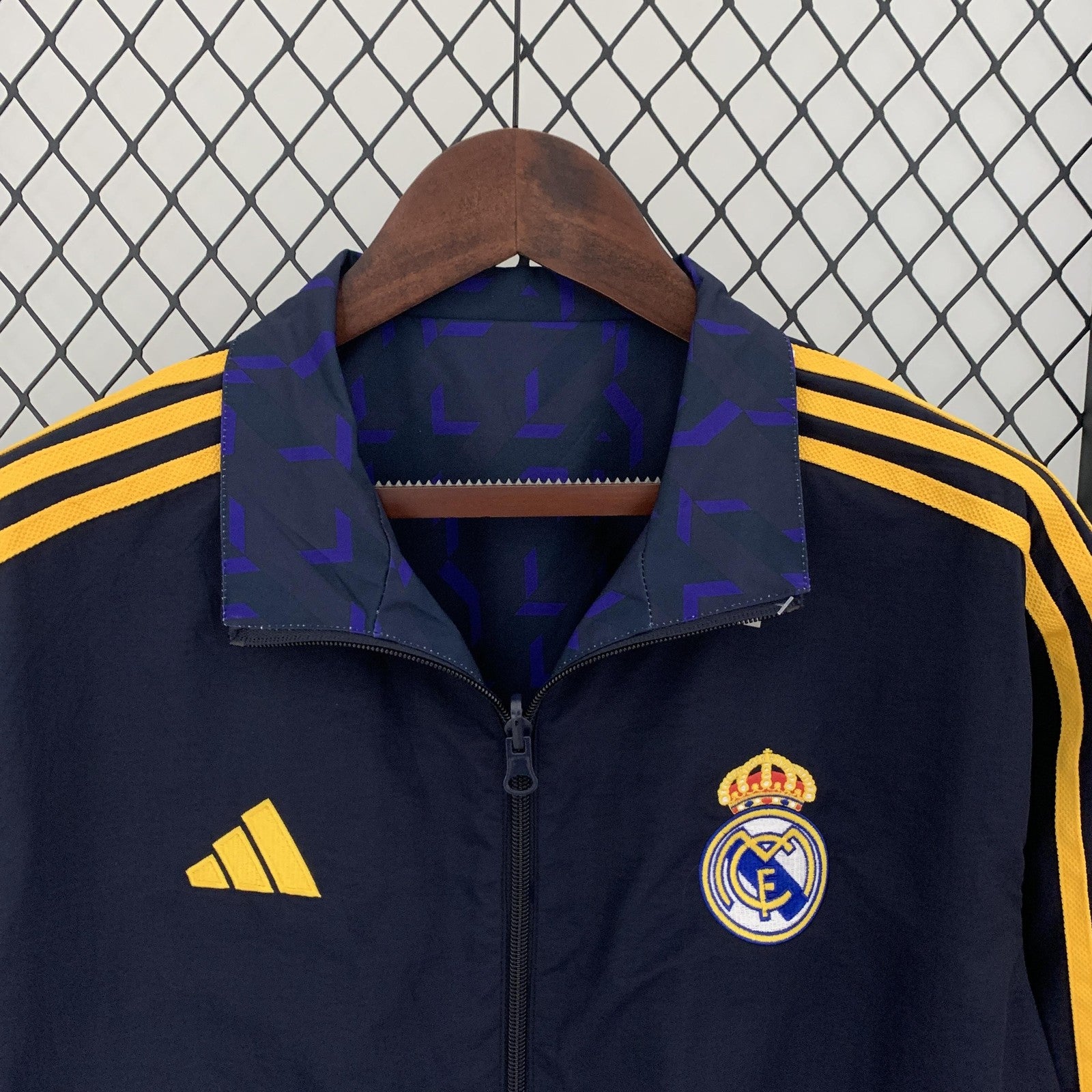 23 24 Real Madrid Trench Coat Reversible 4