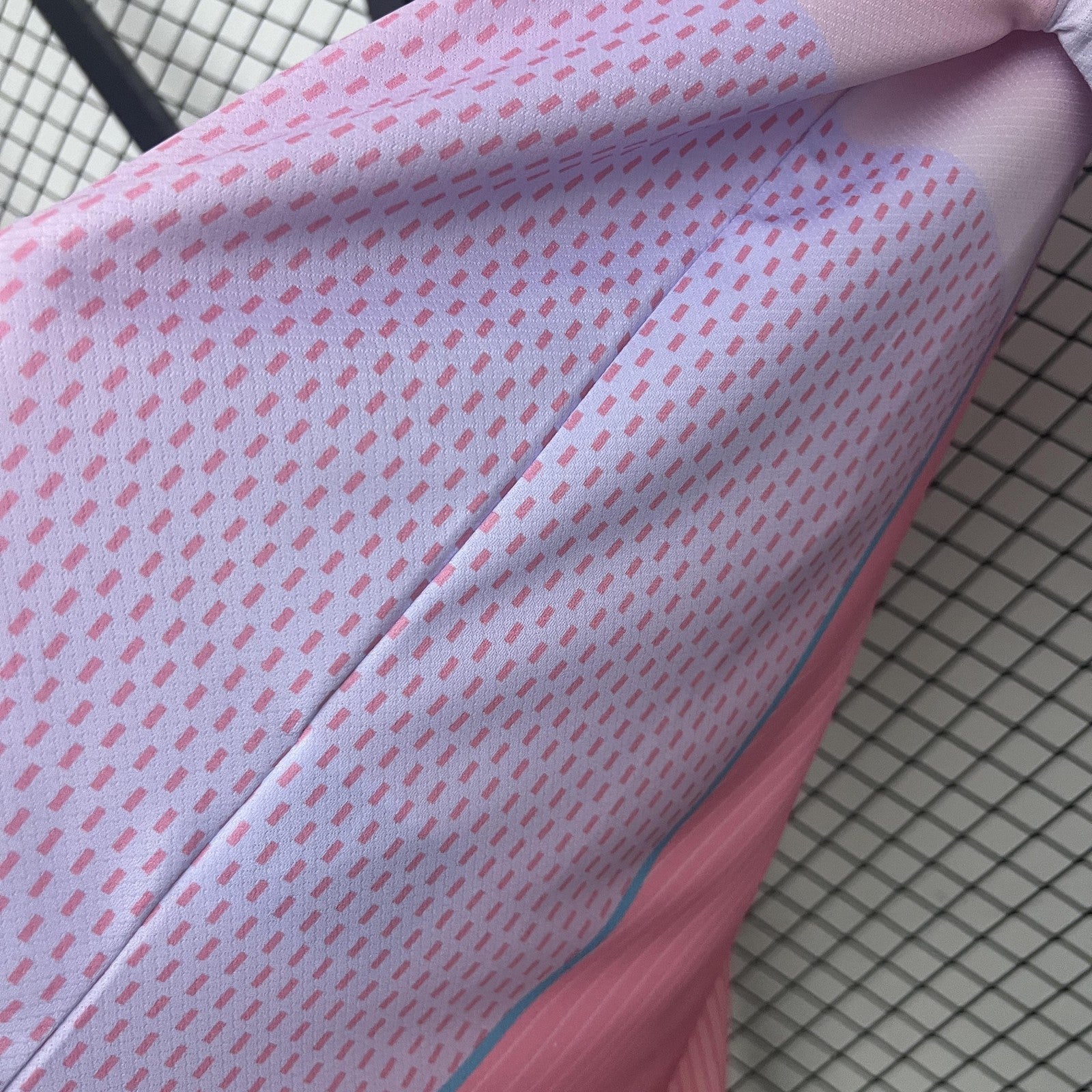 25 26 Barcelona Special Edition 6