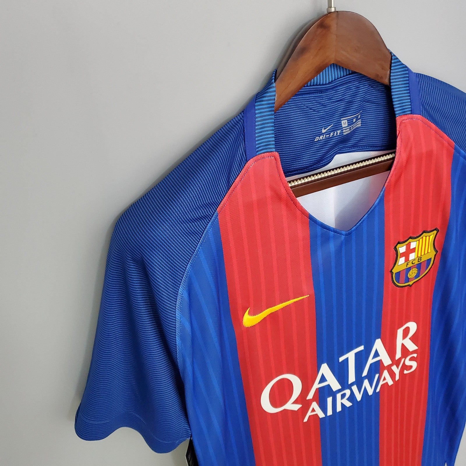 Retro Barcelona 16 17 Home