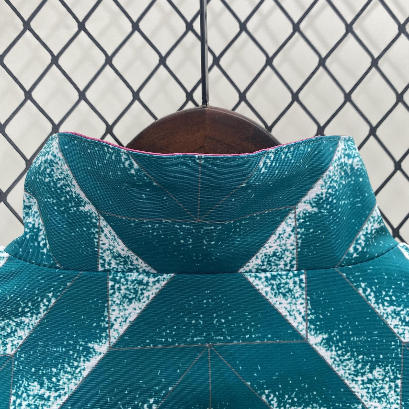 24 25 German Windbreaker