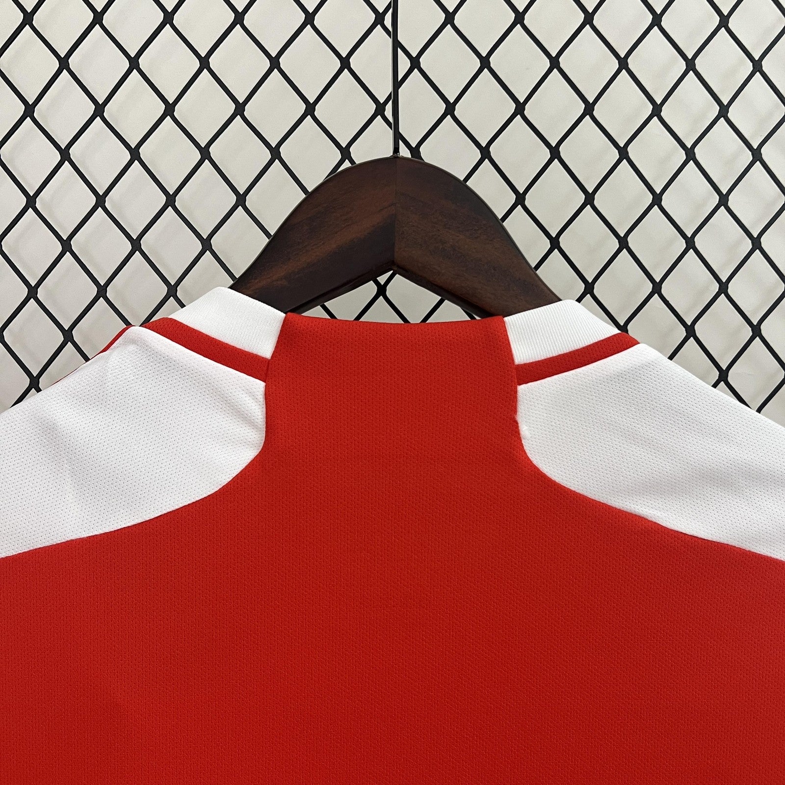 24 25 Womens Internacional Home