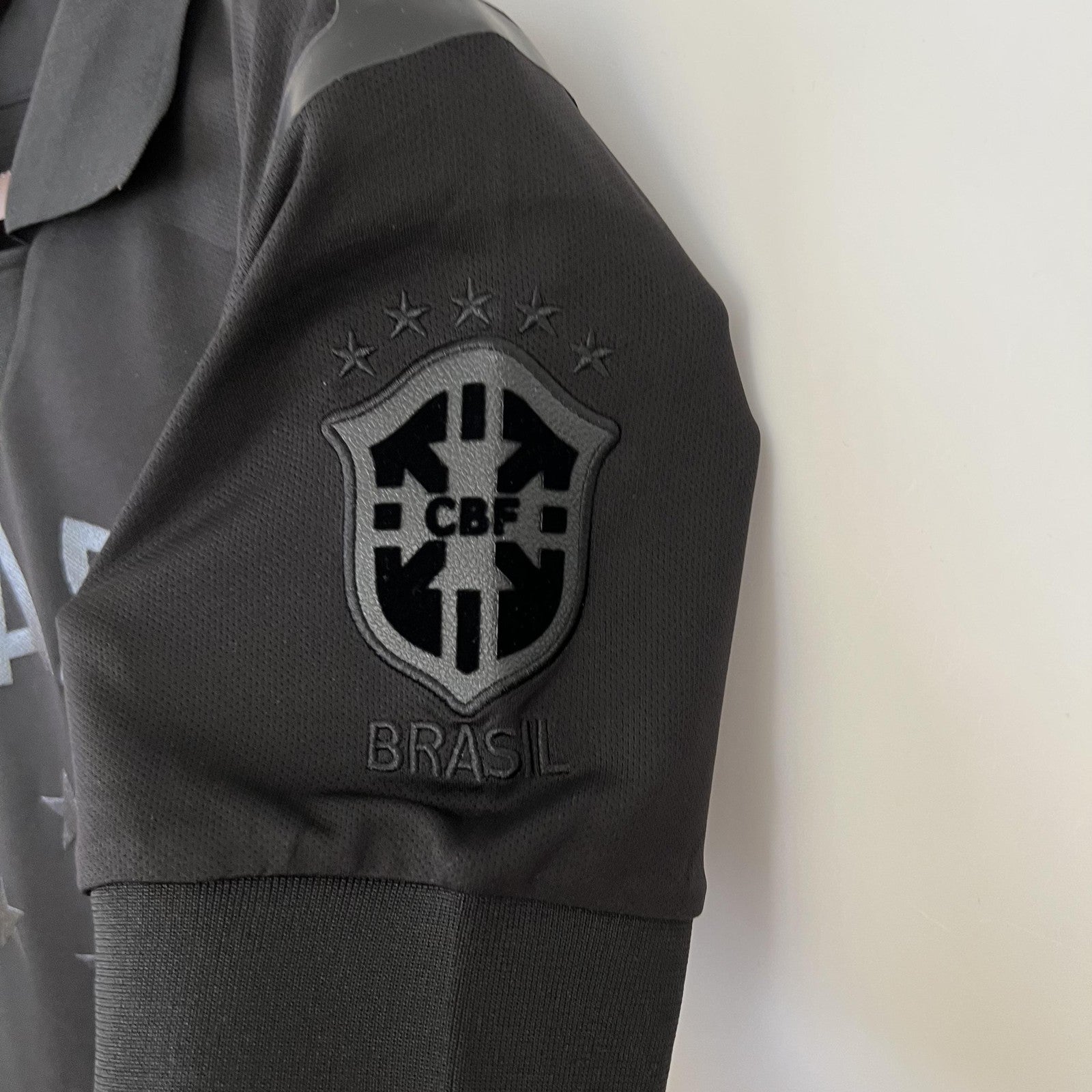 Retro Brazilian Black