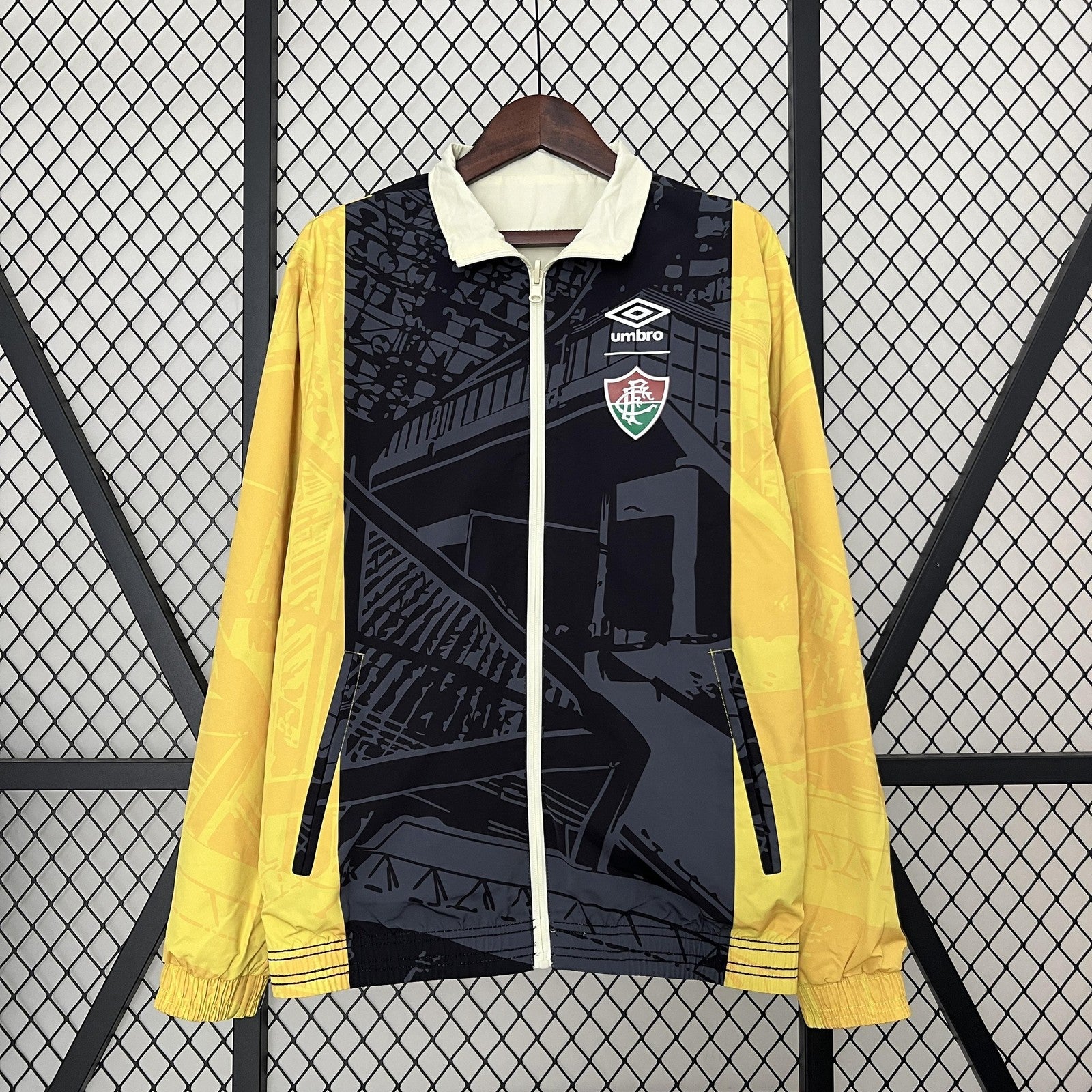 24 25 Fluminese Trench Coat Reversible