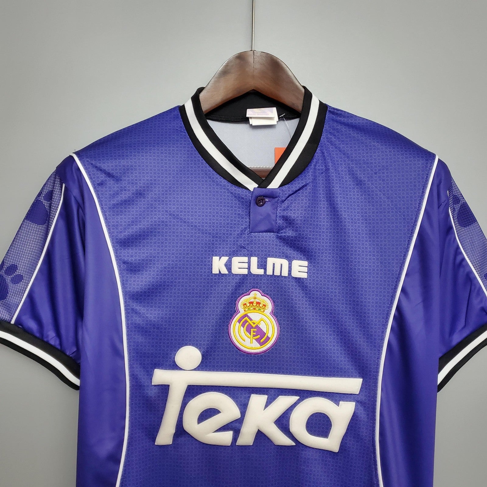 Retro Real Madrid 97 98 Away