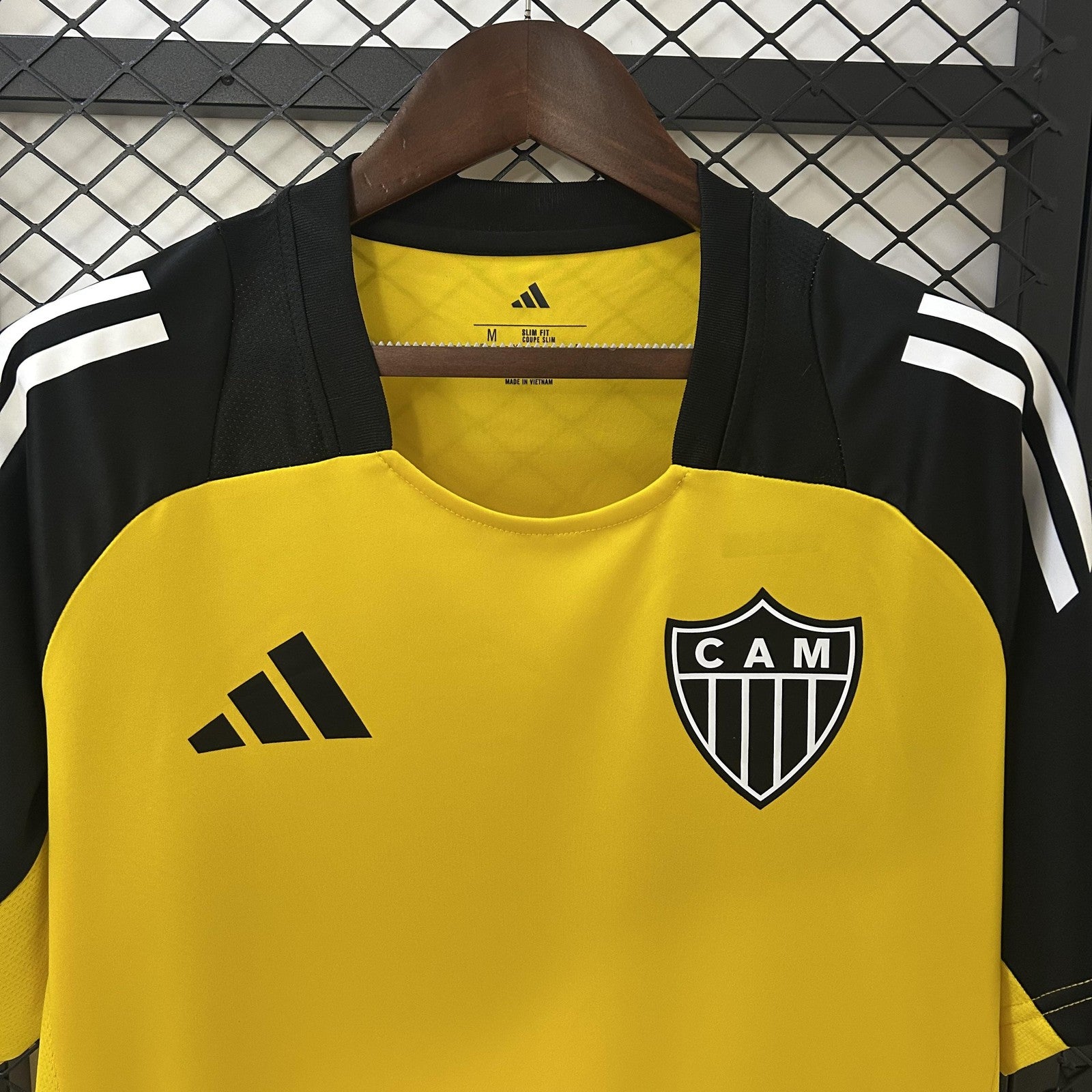 25 26 Atltico Mineiro Training Jersey Yellow