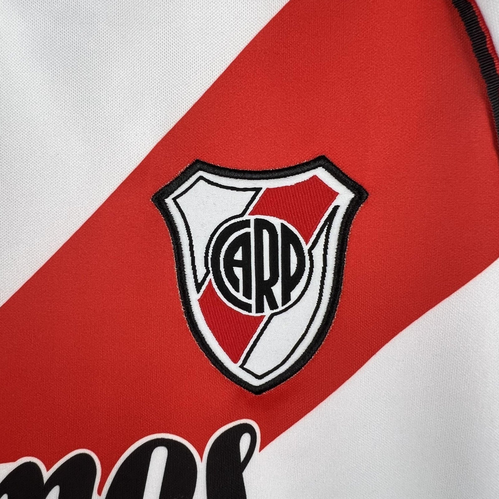 Retro River Plate Home