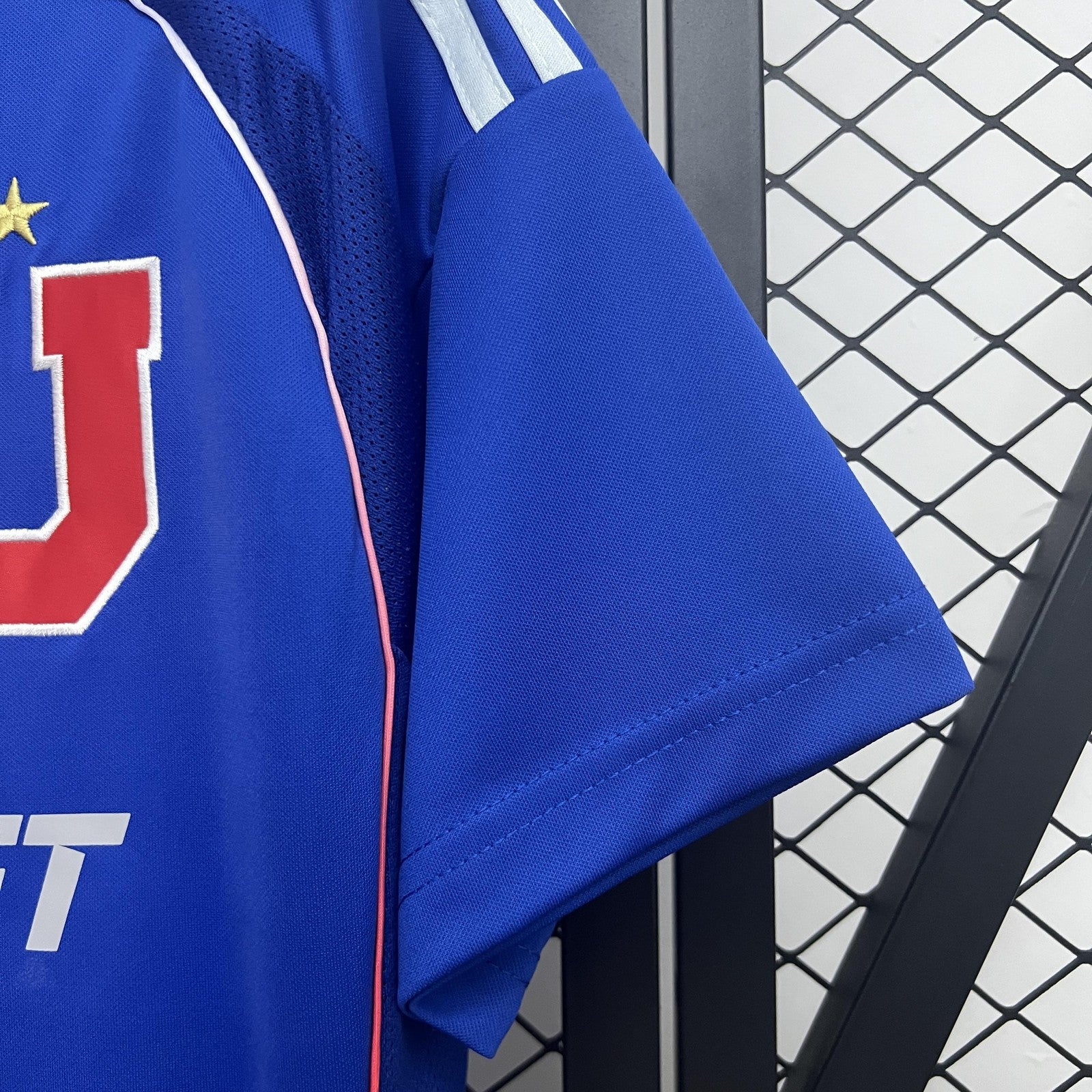 25 26 University of Chile Special Edition