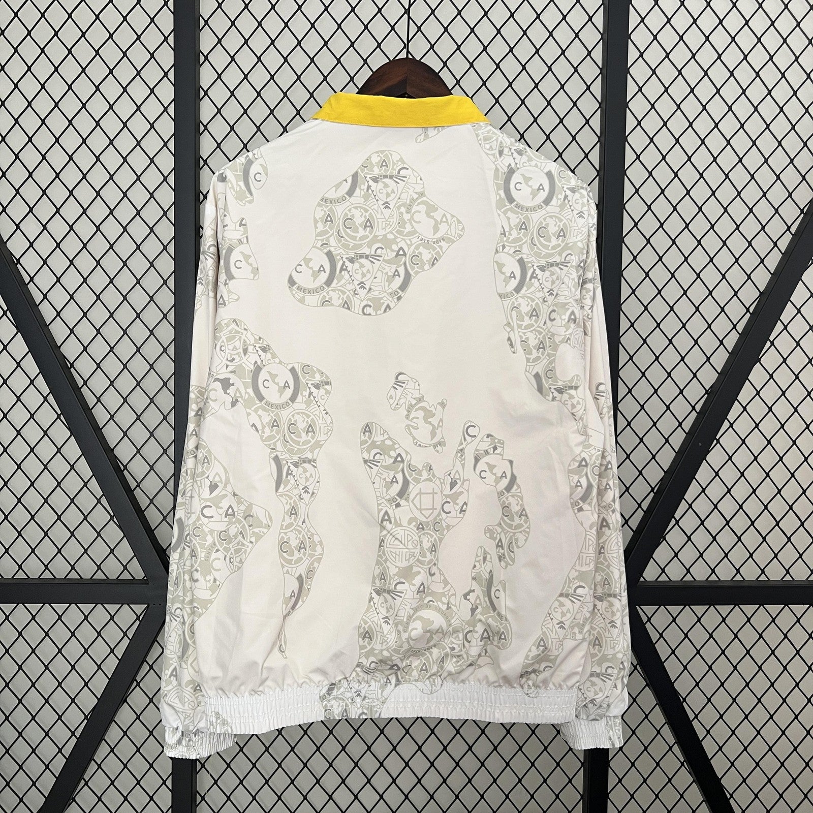 24 25 Americas Team Trench Coat Reversible