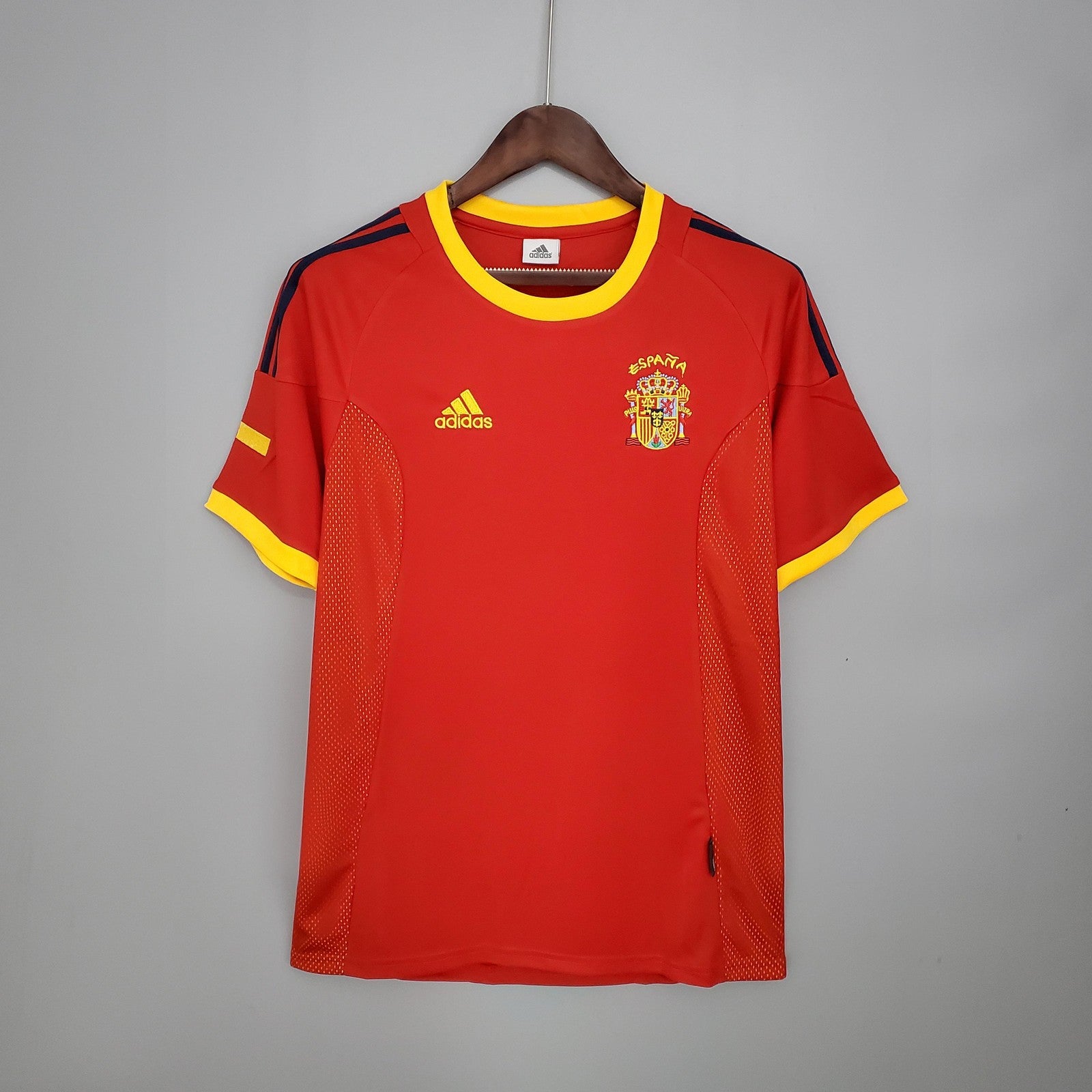Retro Spain 2002 Home