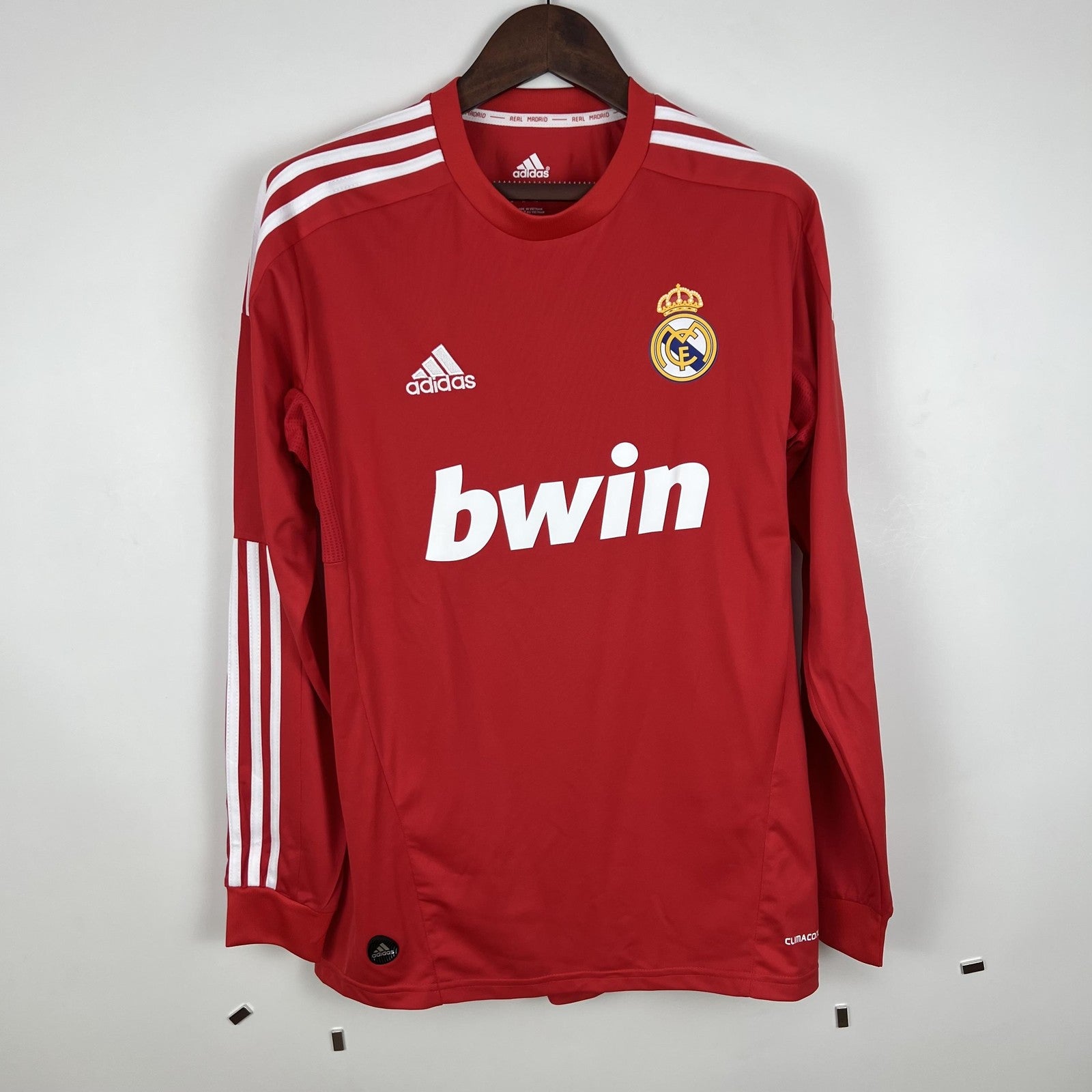 Retro Long Sleeve Real Madrid 11 12 Third Away
