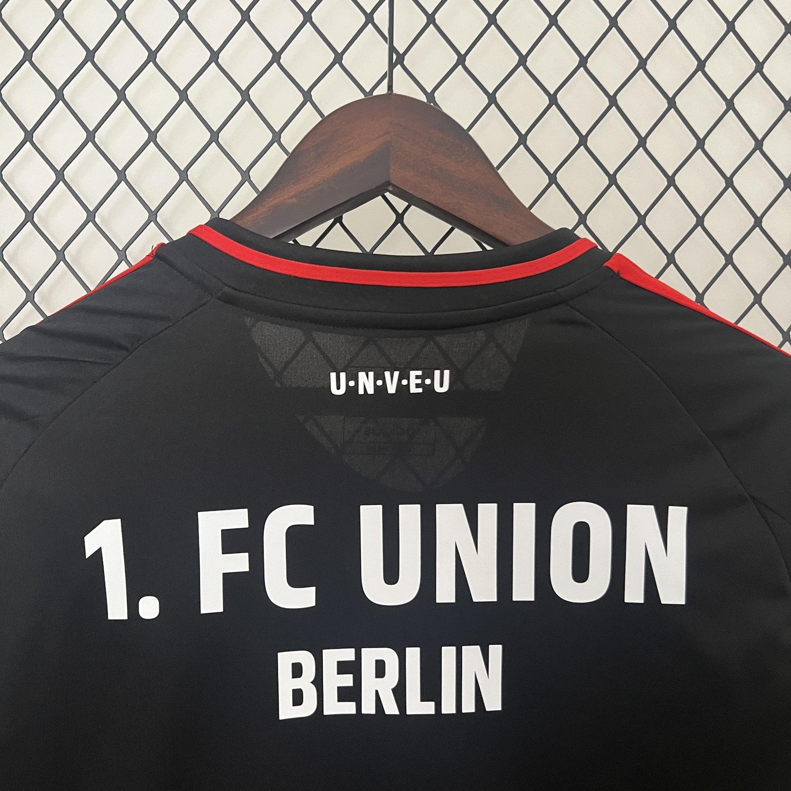 24 25 Union Berlin Away