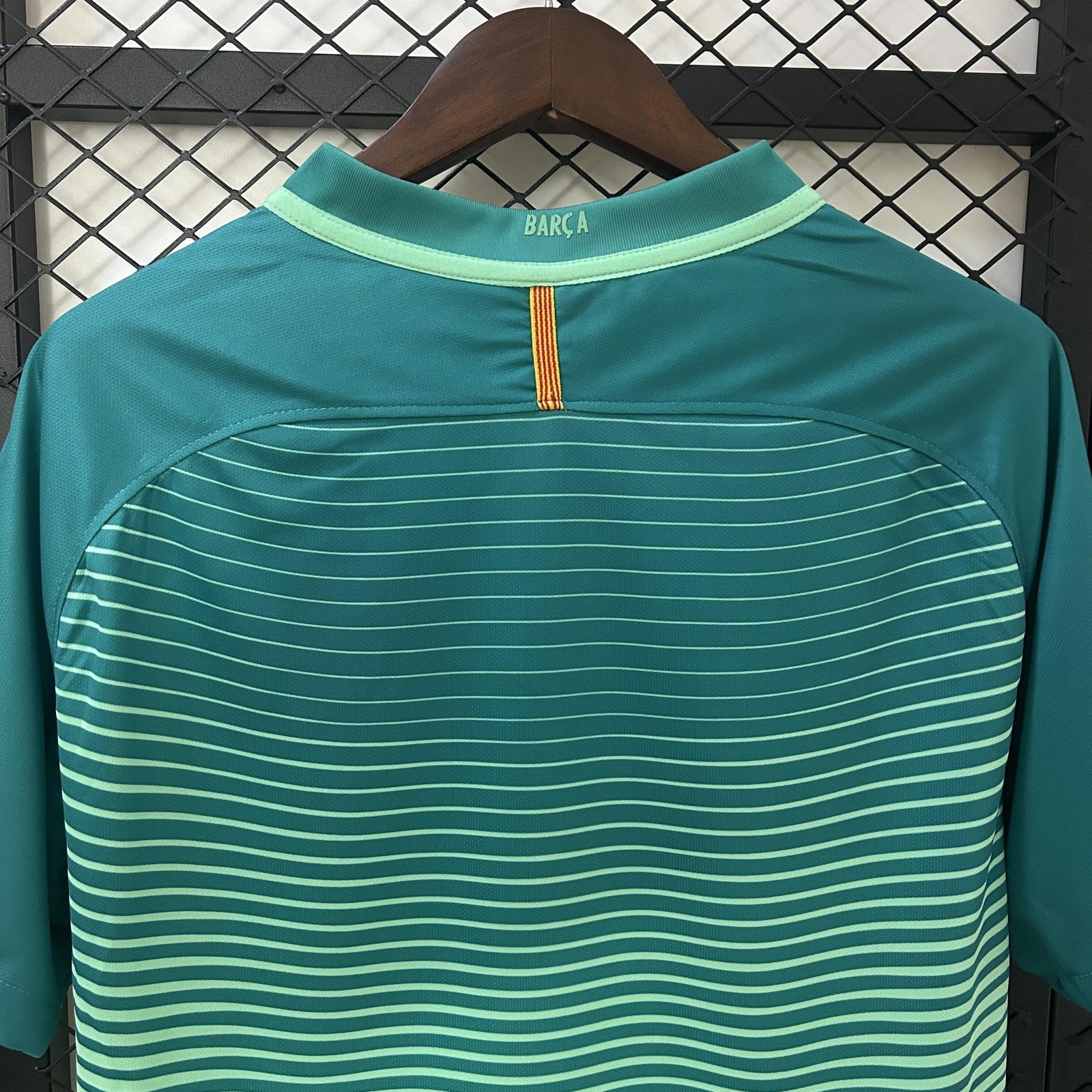 Retro Barcelona Third