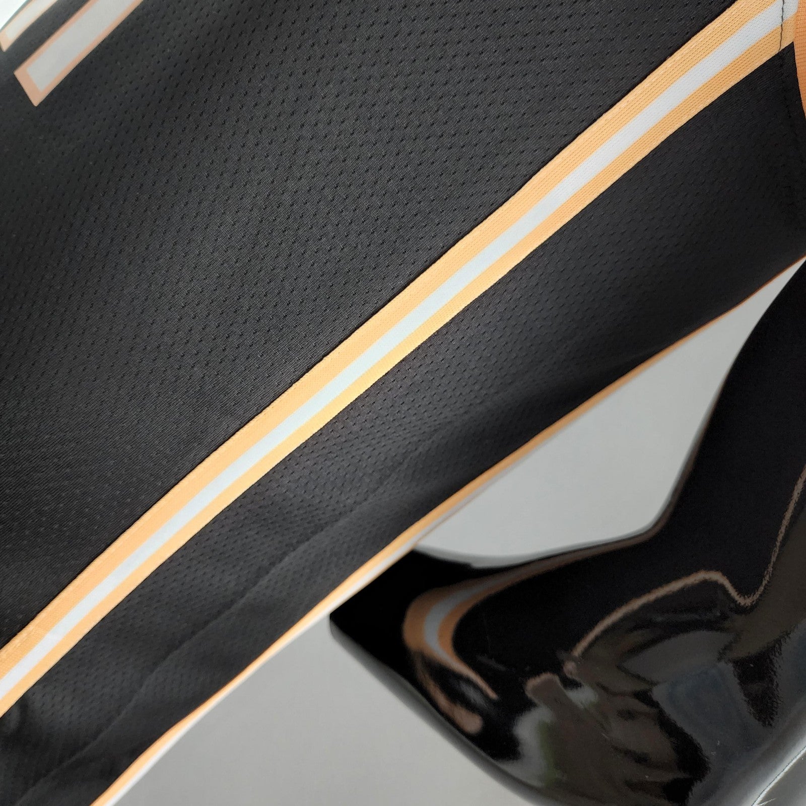 Atlanta Hawks Young #11 Limited Black Nba Jersey