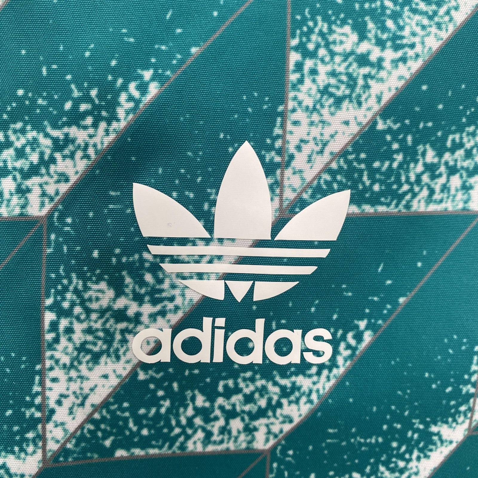 24 25 German Windbreaker