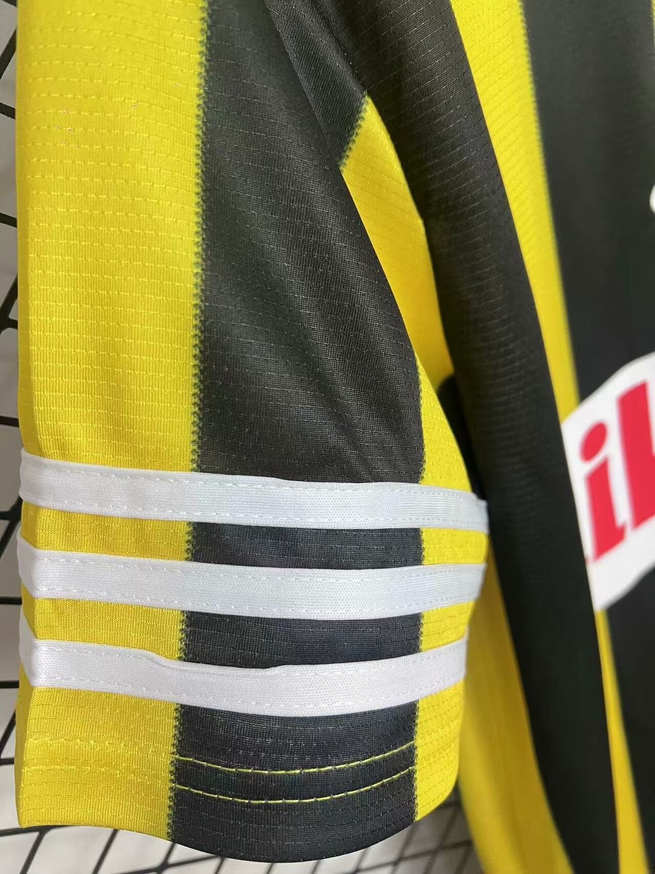 Retro Zaragoza Third Away