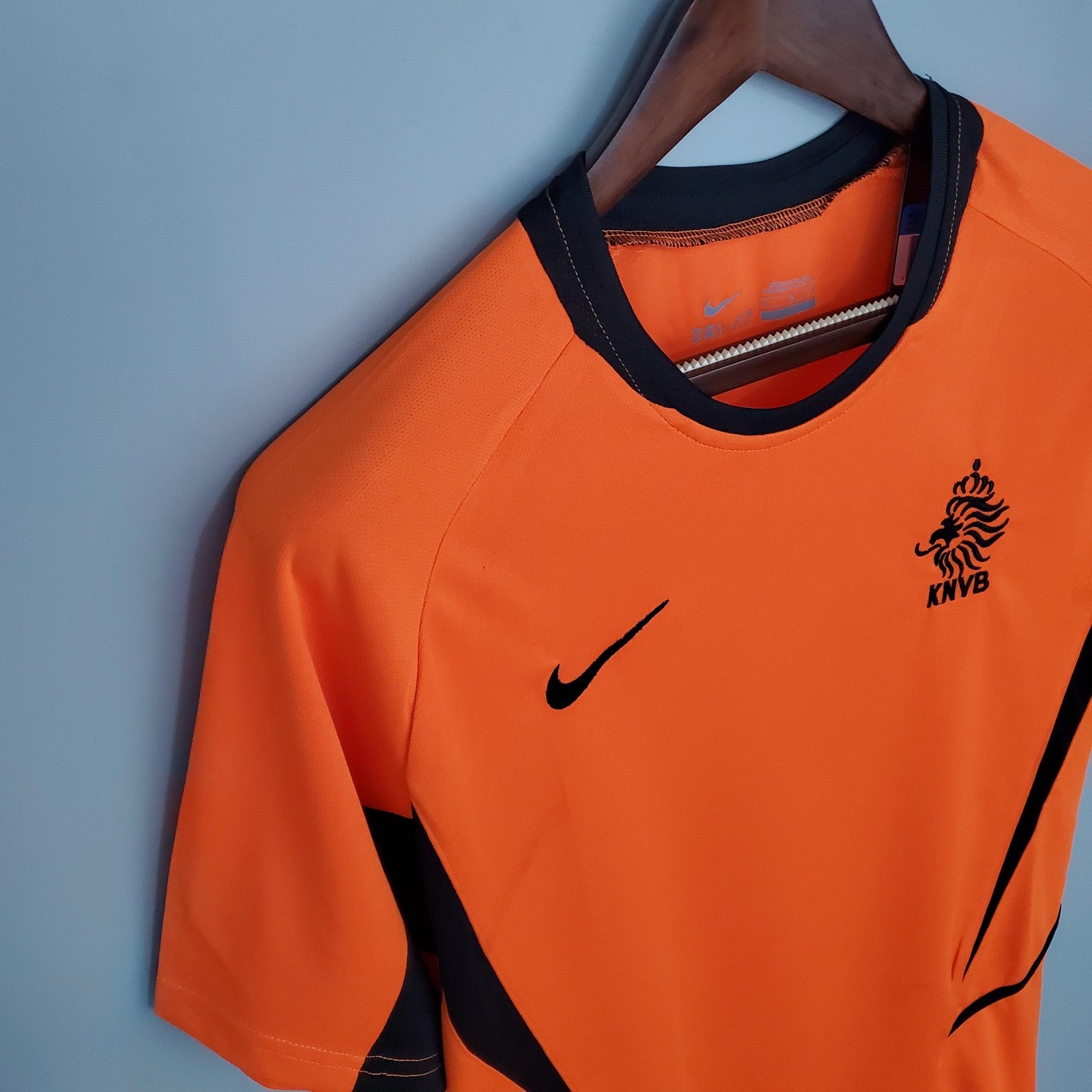 Retro Holland 2002 Home