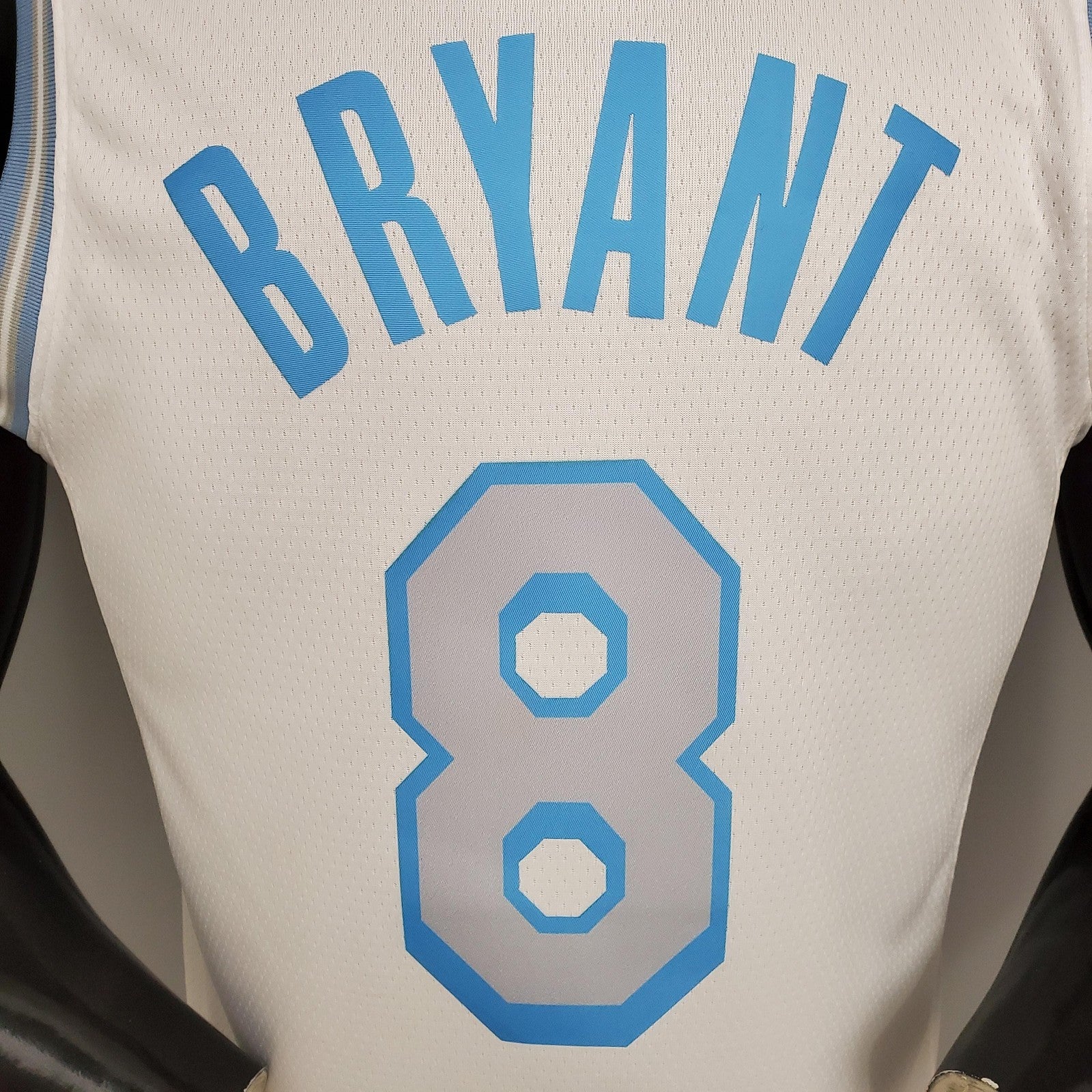 New Los Angeles Lakers Bryant #8 Crew Neck Retro Limited Edition White