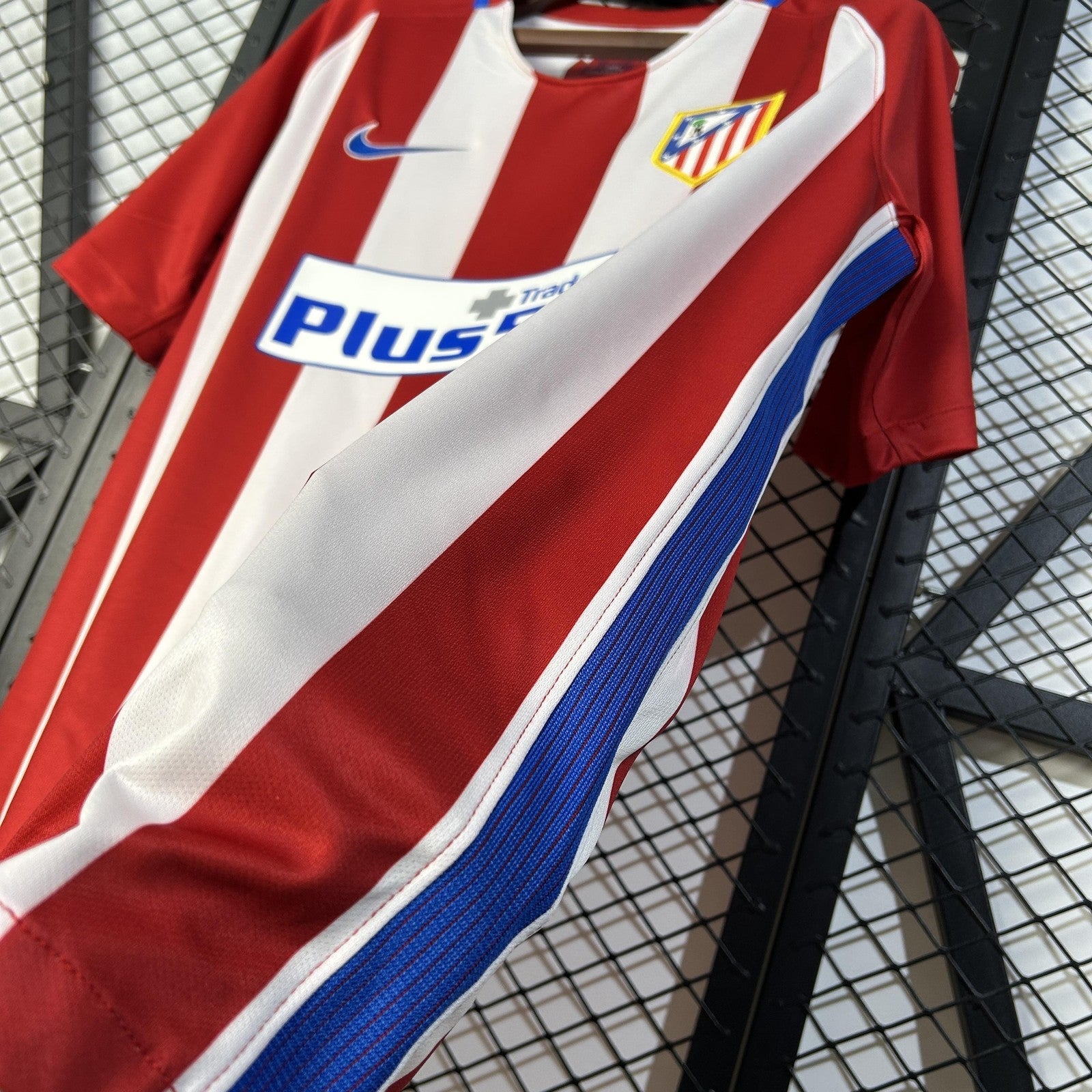 Retro 16 17 Atletico Madrid Home
