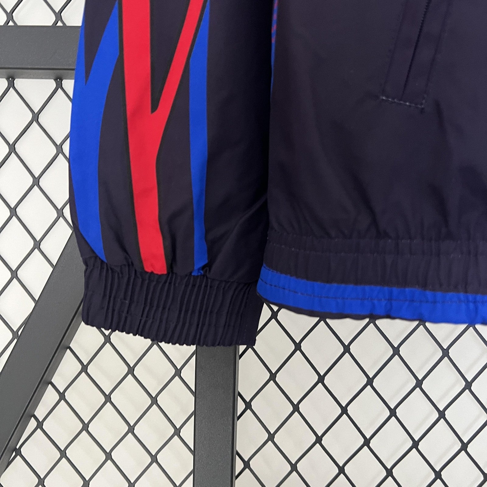 23_24 Barcelona Trench Coat Reversible