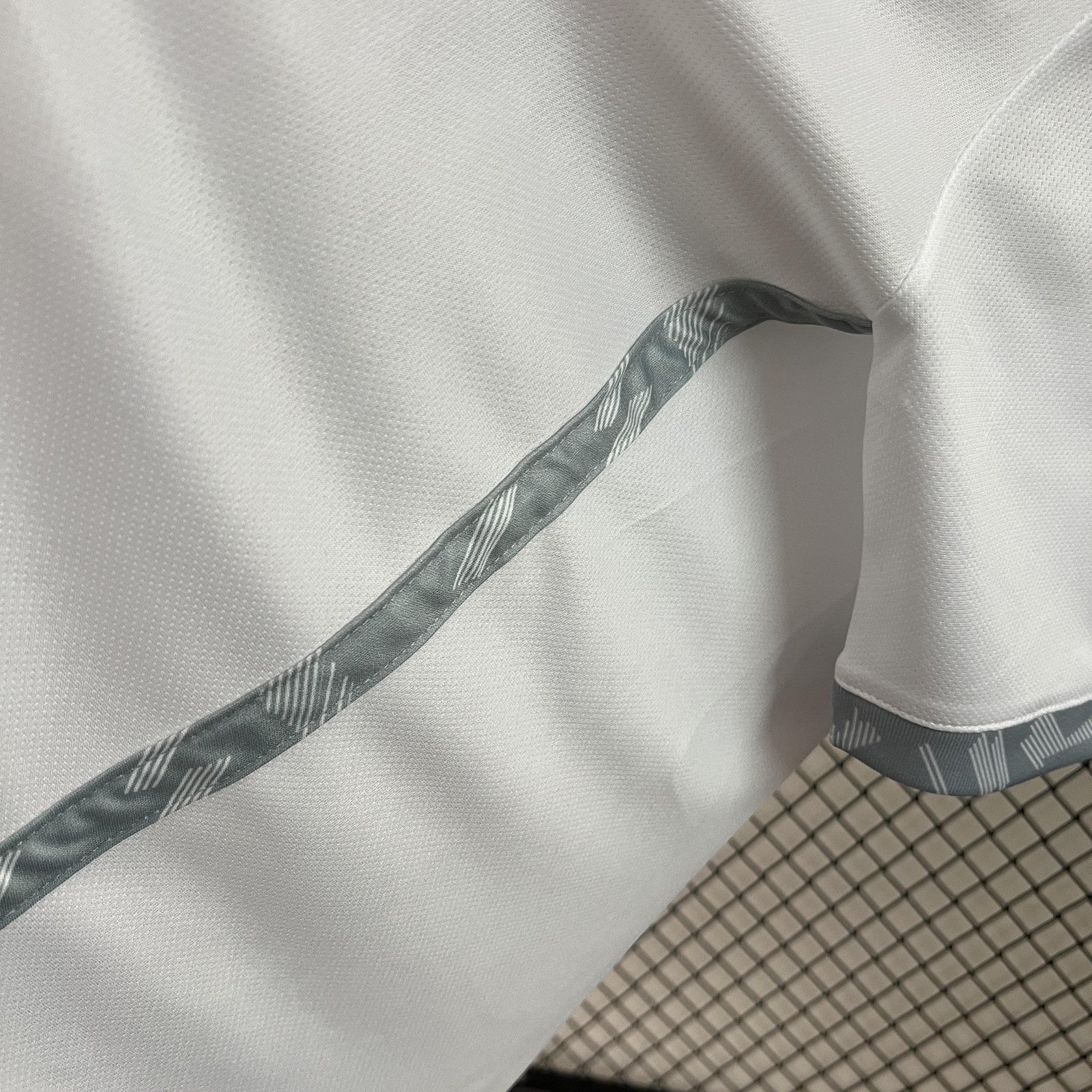 24 25 University of Chile Away