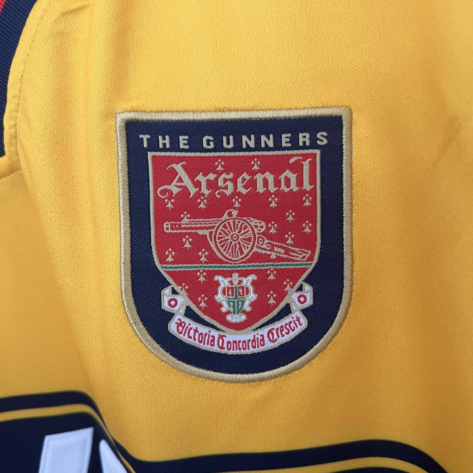 Retro Arsenal 97 99 Away