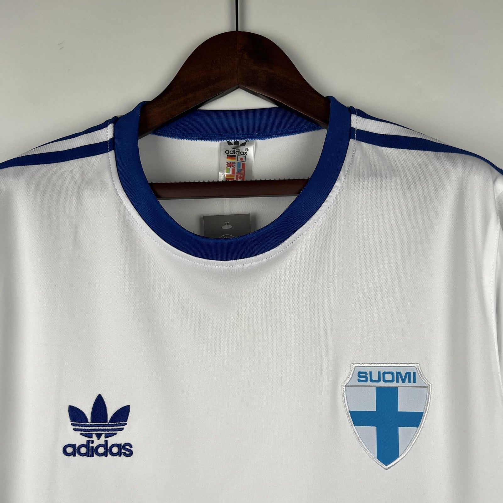 Retro Finland 1982 Home