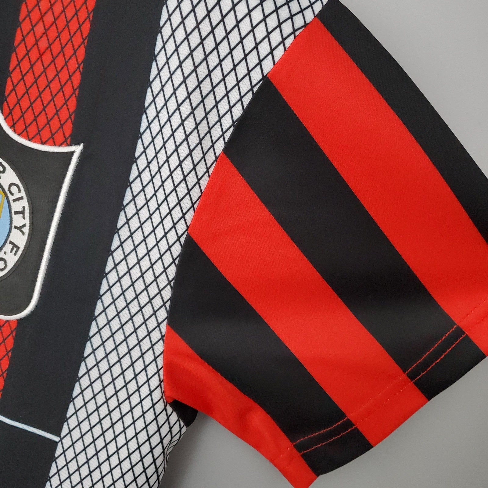 Retro Manchester City Away