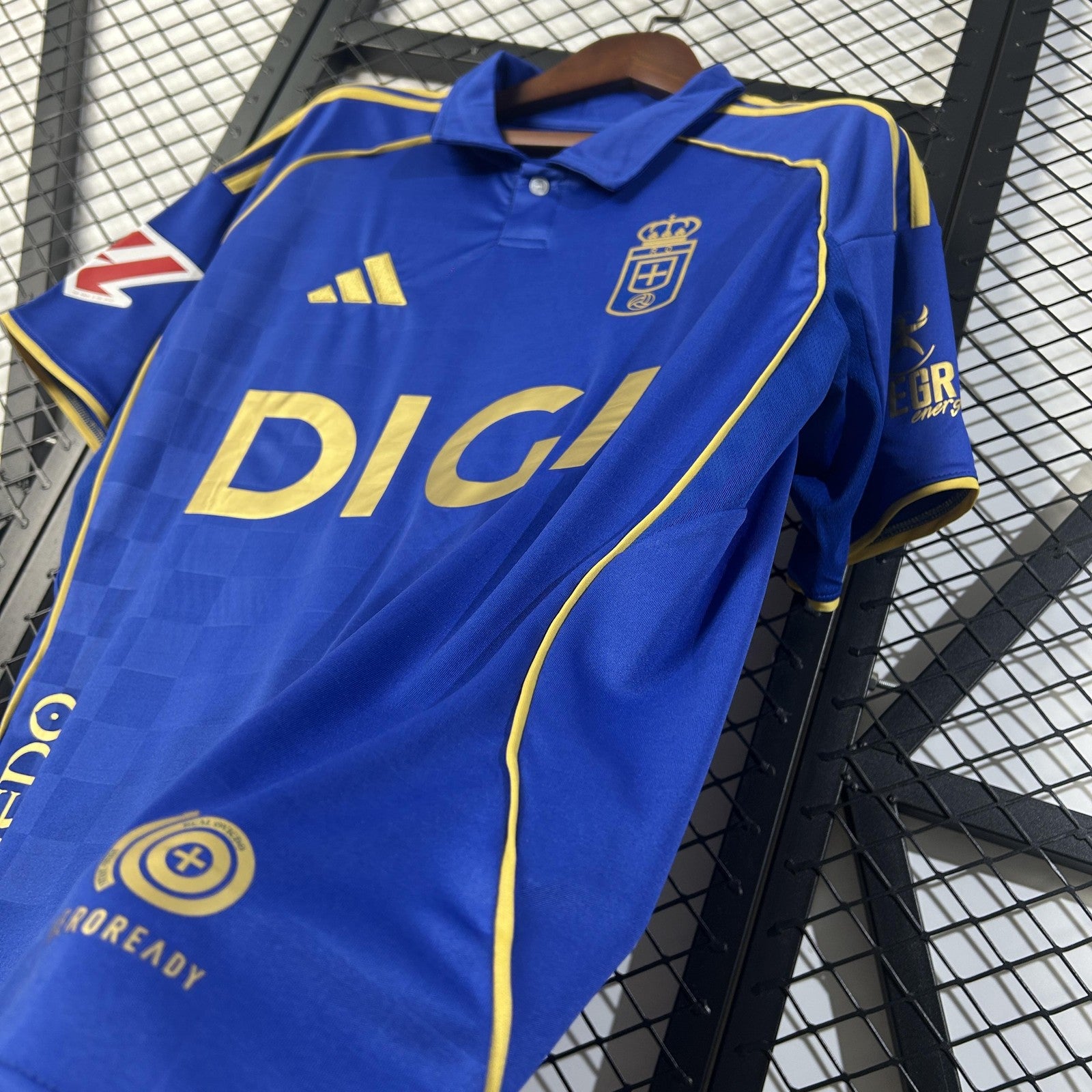 25 26 Real Oviedo Home