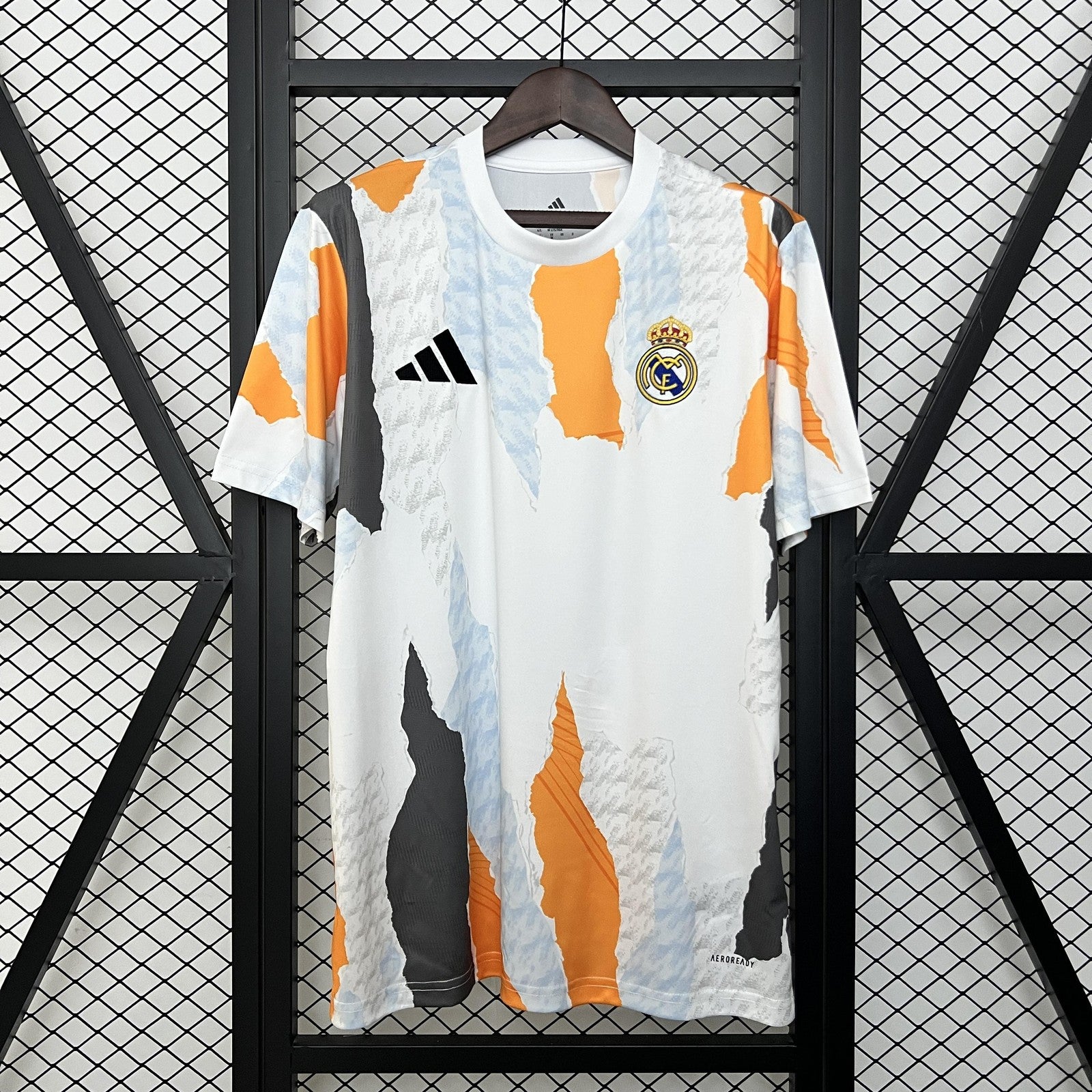 24 25 Real Madrid Training Suit